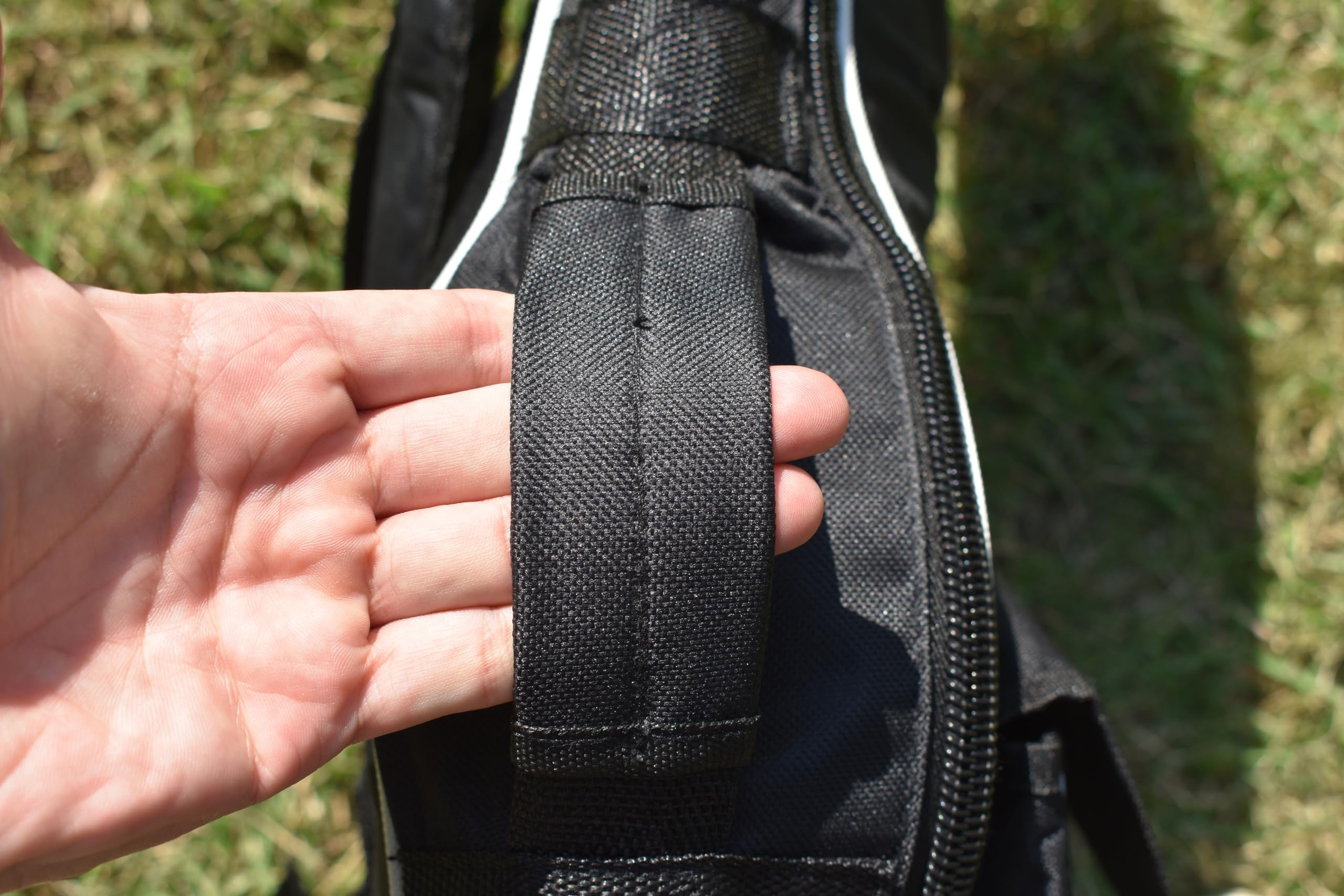 Azatemgo Funda para Guitarra Acústica，Hecha de Tela Oxford 600D, con Acolchado de Esponja de 10 mm, Impermeable y a Prueba de Golpes， Adecuado para Guitarras de 39/40/41 Pulgadas(110 x 44 x 14 cm)