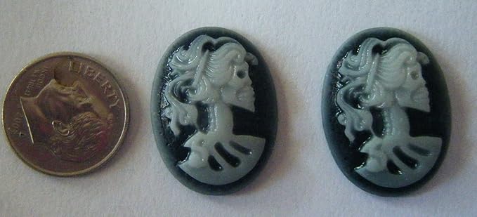 Gothic Skeleton Cameo Cabochons - Grey Resin Flat Back 25x18mm (2 Pieces)