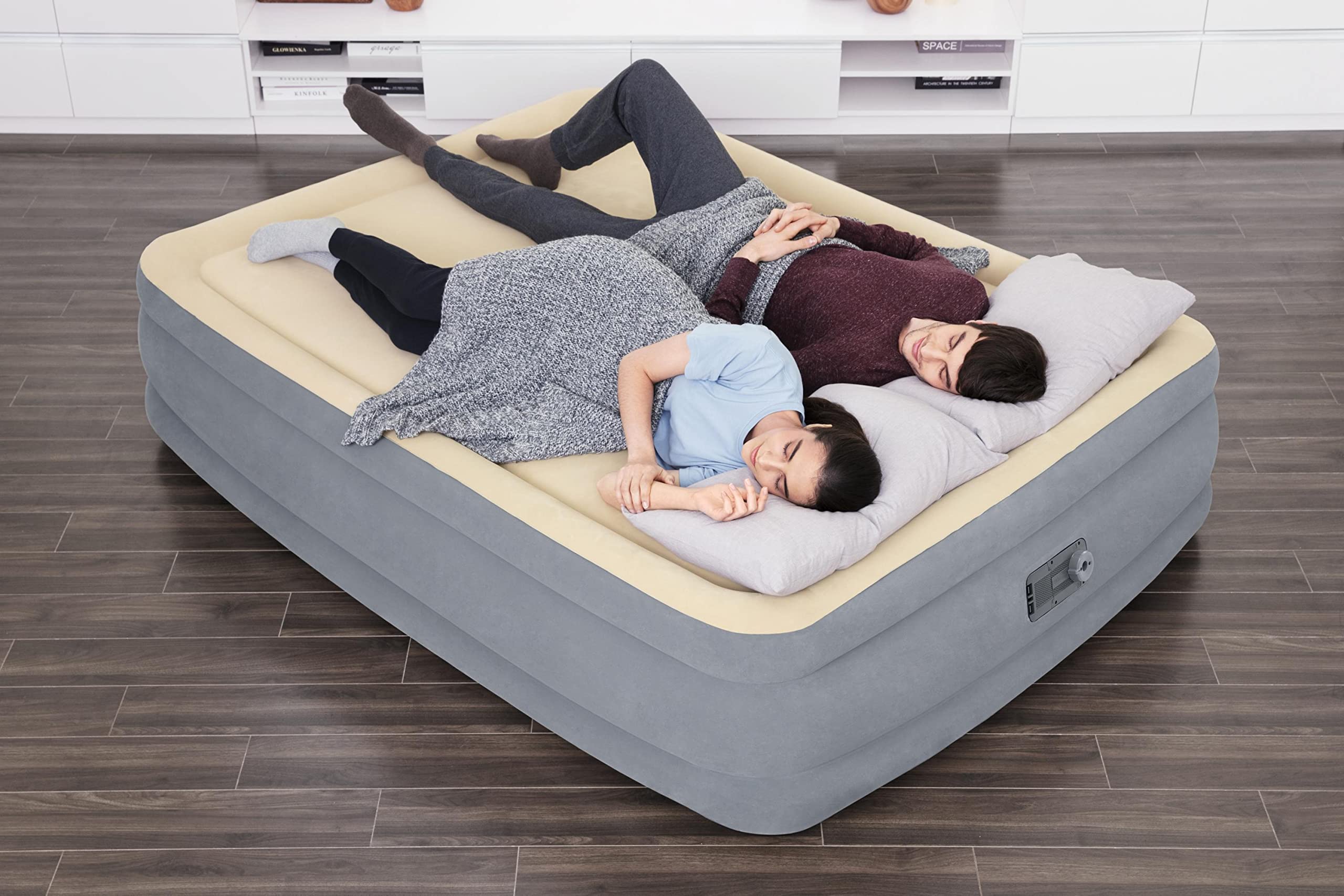 Bestway 67486-3 Materasso gonfiabile matrimoniale Foam Top da 2.03 m x 1.52 m x 46 cm con pompa integrata