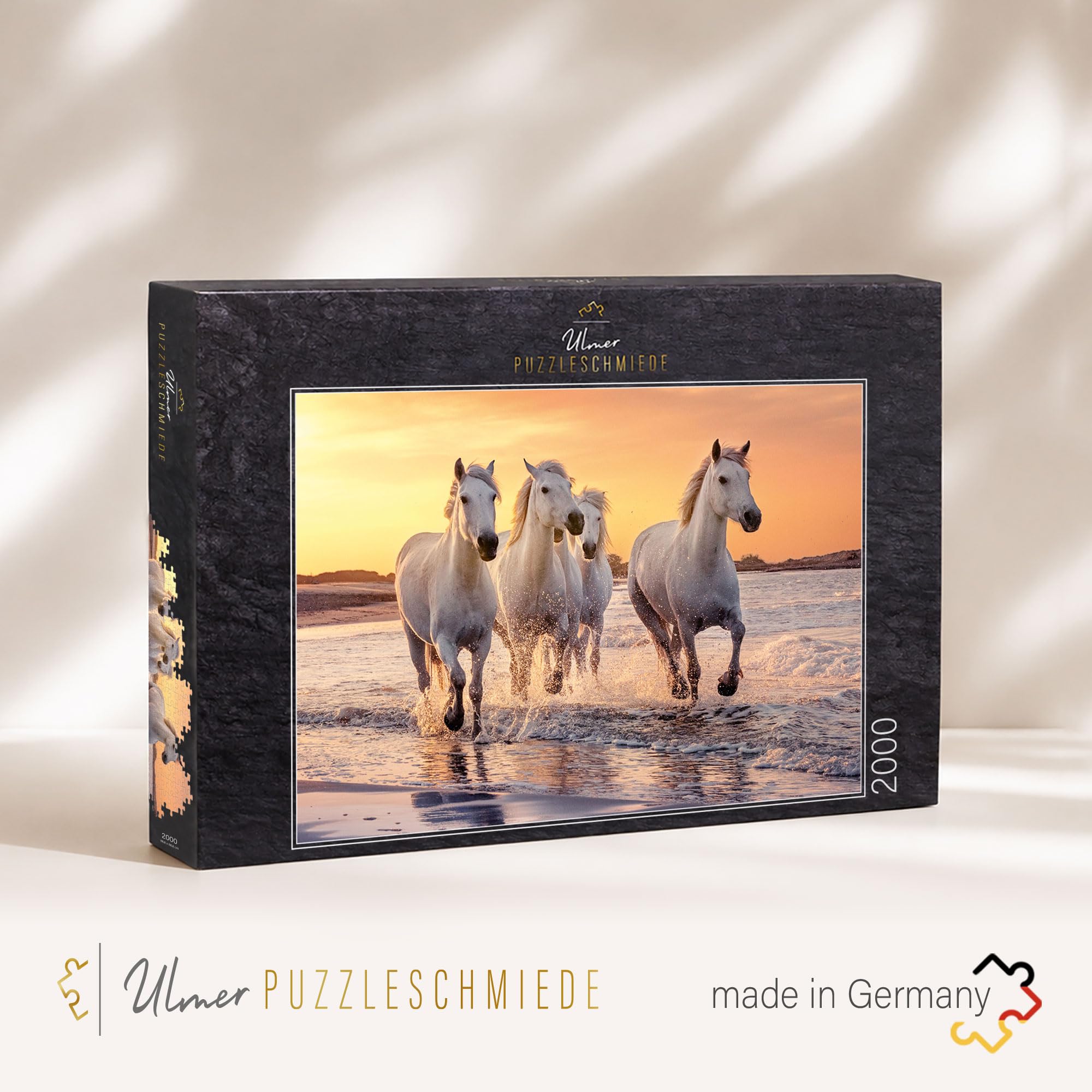 Ulmer Puzzleschmiede - Puzzle chevaux de Camargue - Puzzle animal de 2000 pièces - Le cheval blanc dans la nature en Camargue, Provence, Sud de la France