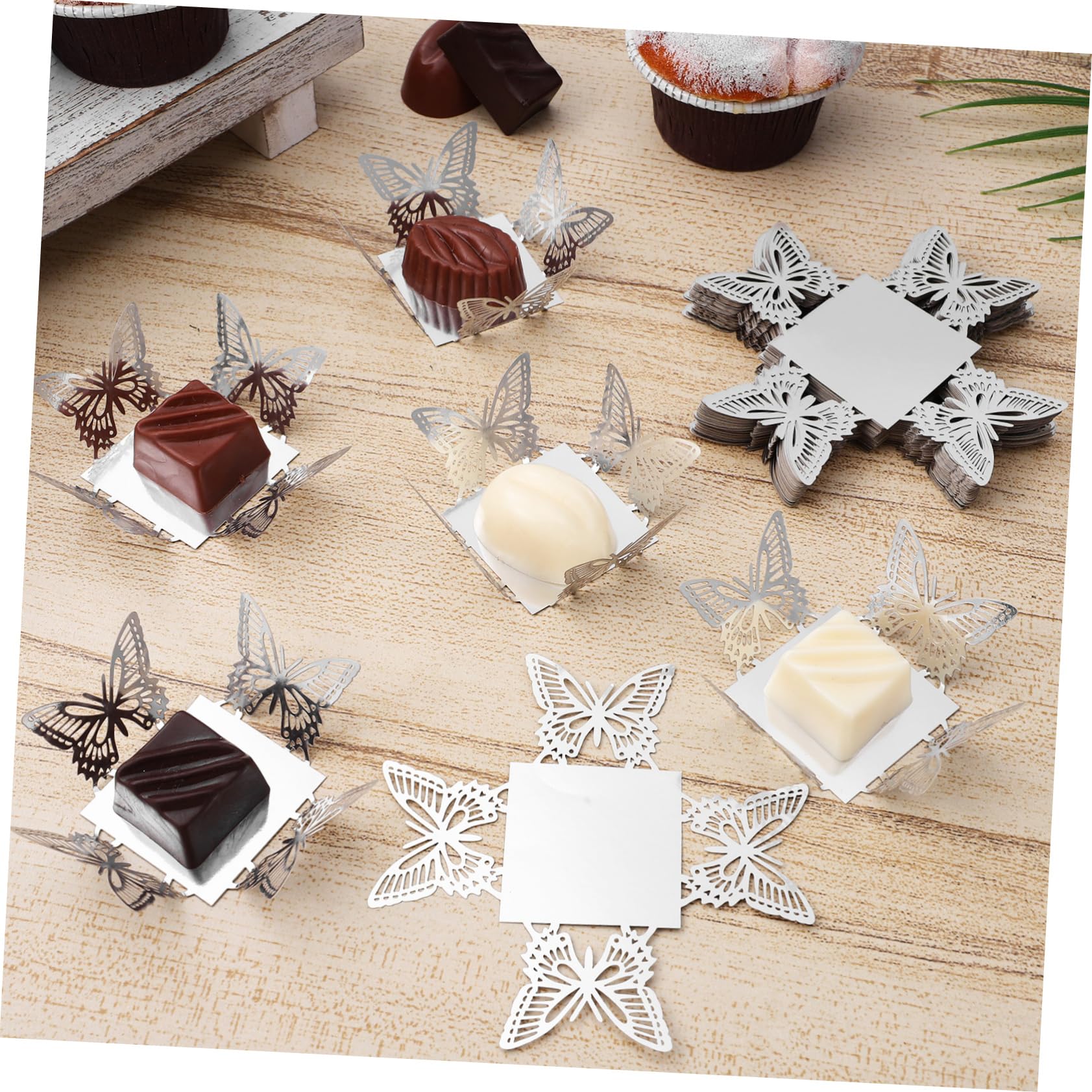 Alipis 4 Ensembles Doublures De Cupcakes Tasses De Bonbons Doublures De Truffes Mini-revêtements De Cupcakes Coupes De Bonbons Pour Le Papier 50 Pièces * 4