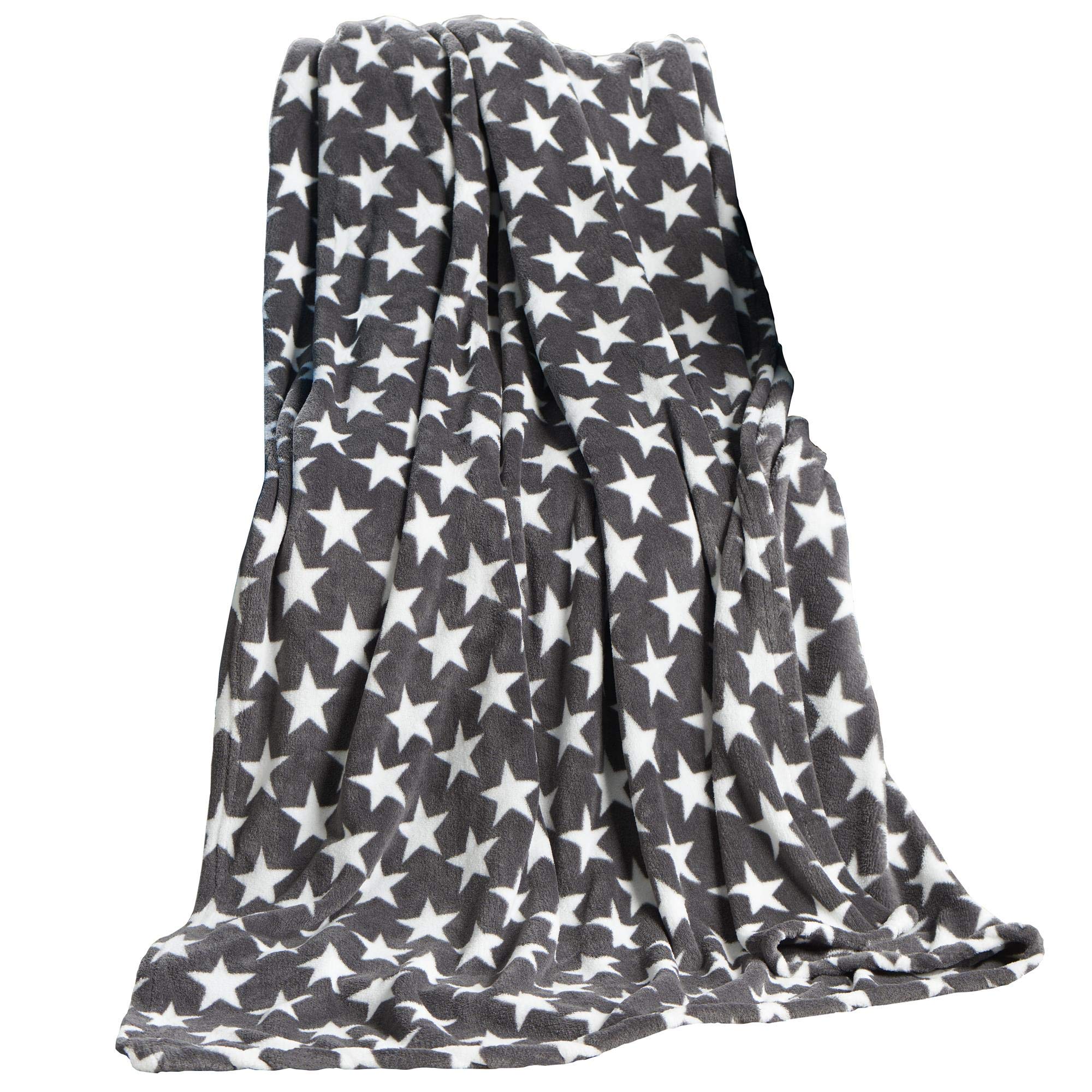 Couverture plaid pour affronter les nuits fraîches dans un cocon doux