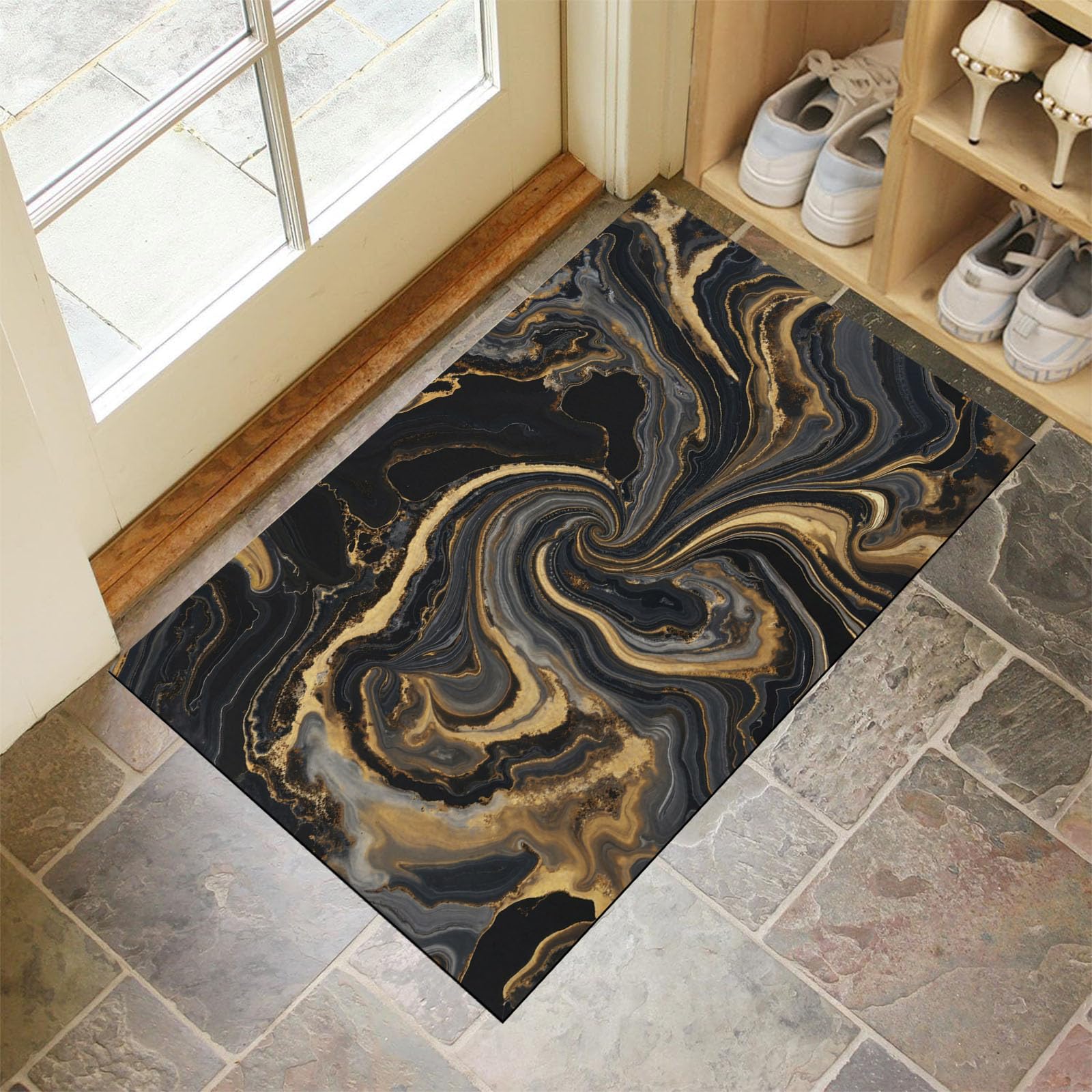 Texture de luxe pour ce tapis de sol 90 x 150 cm à envers antidérapant technique