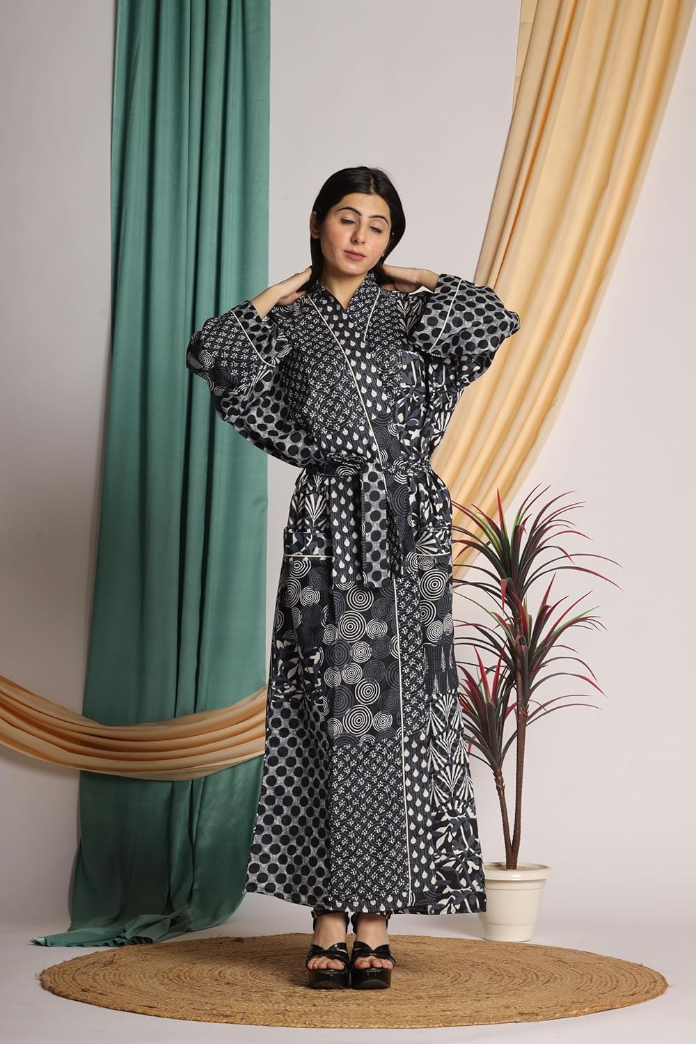 Cotton Kimono Robe for Women, Lightweight Bohemian Floral Print Bathrobe with Pockets & Belt for Loungewear, Spa & Beach Cover Up Nightwear Dressing Gown - Black, Free Size - Image 6