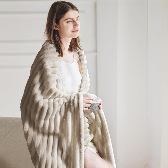 Bedsure Fleece Throw Blanket(White & Beige)