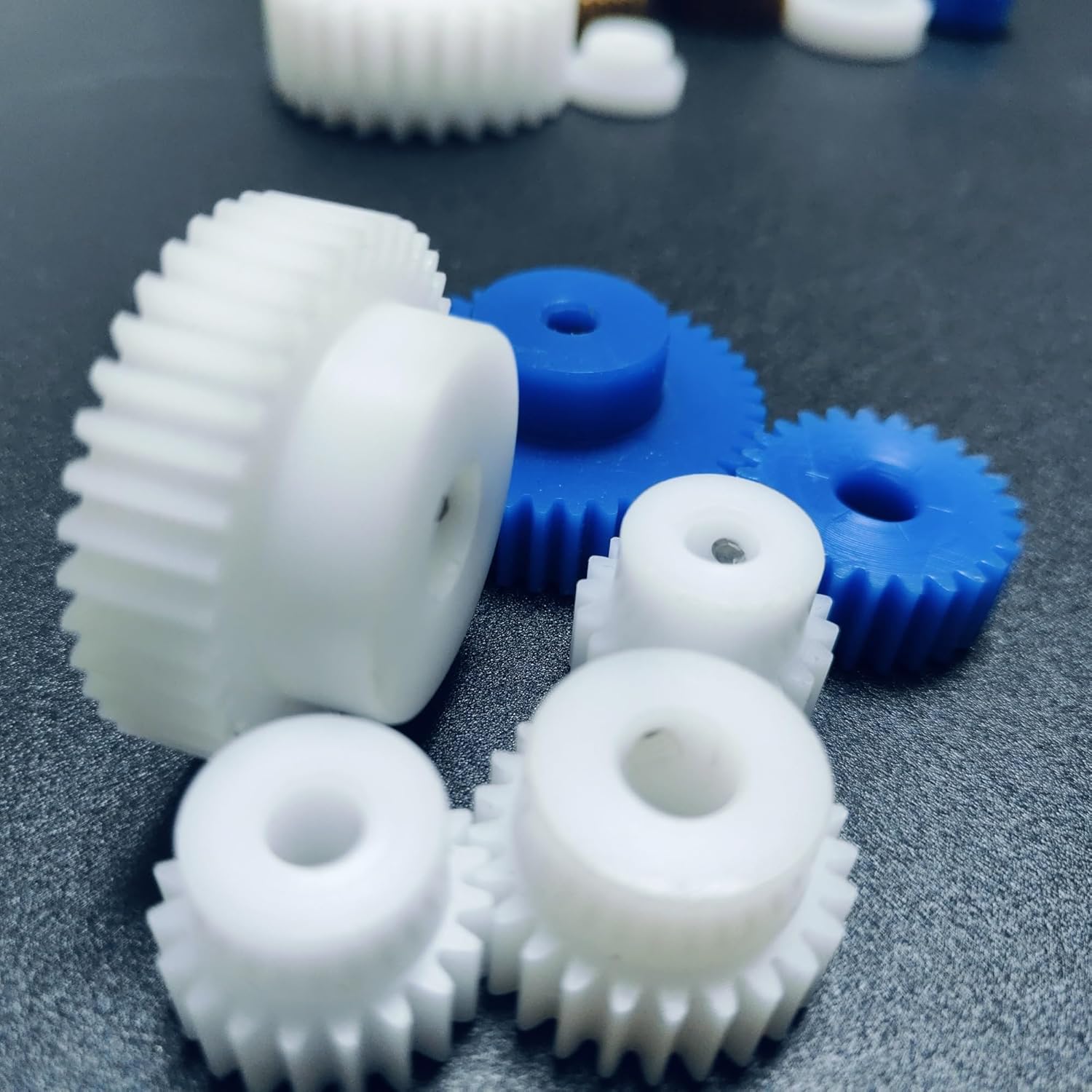 Plastic Motor Pinion Gears,1pcs Nylon Cylindrical Gear, Step Spur 1 Module 15 Teeth Straight 4-8mm Bore(4MM BORE)