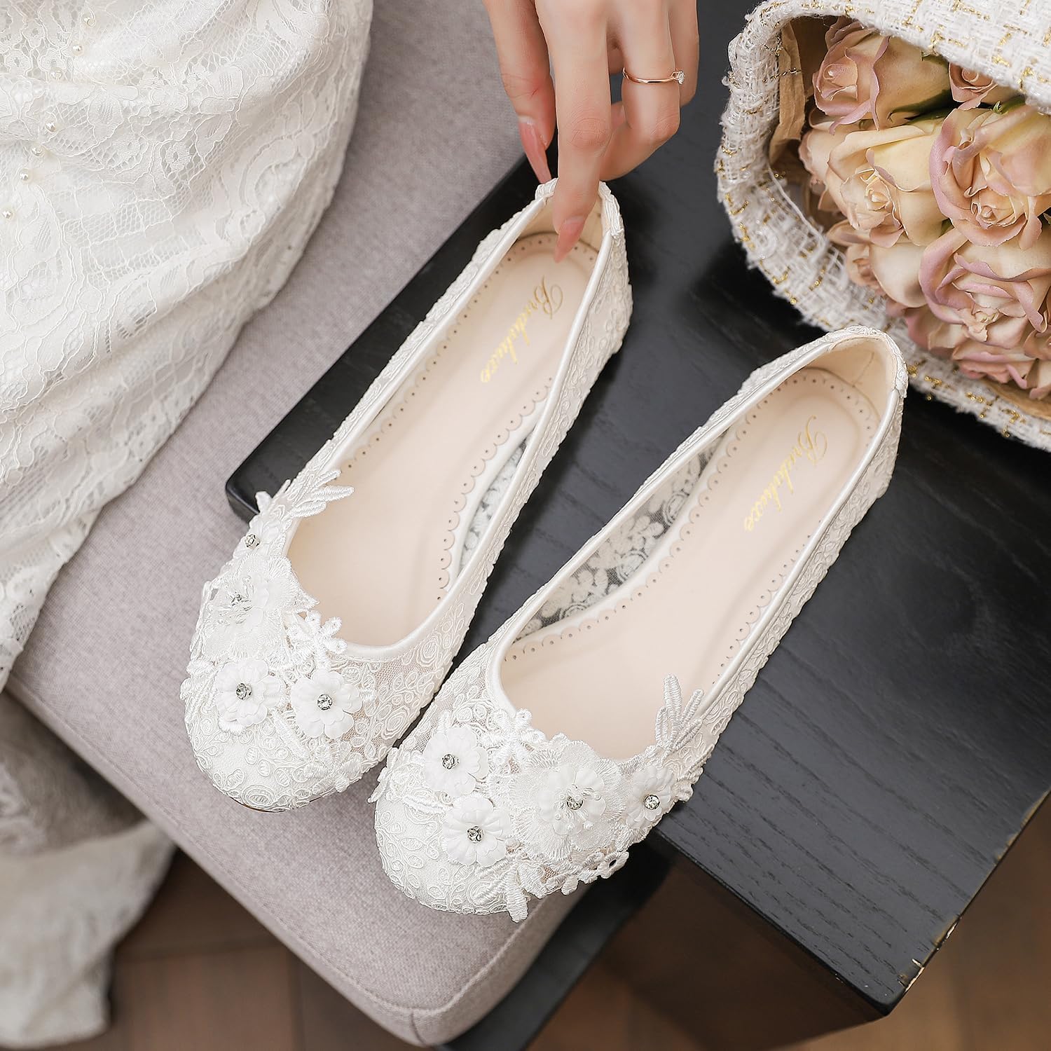 33118 Women’s Lace Floral Flat Wedding Shoes Elegant Rhinestone Flower Bridal Flats Comfortable Shoes