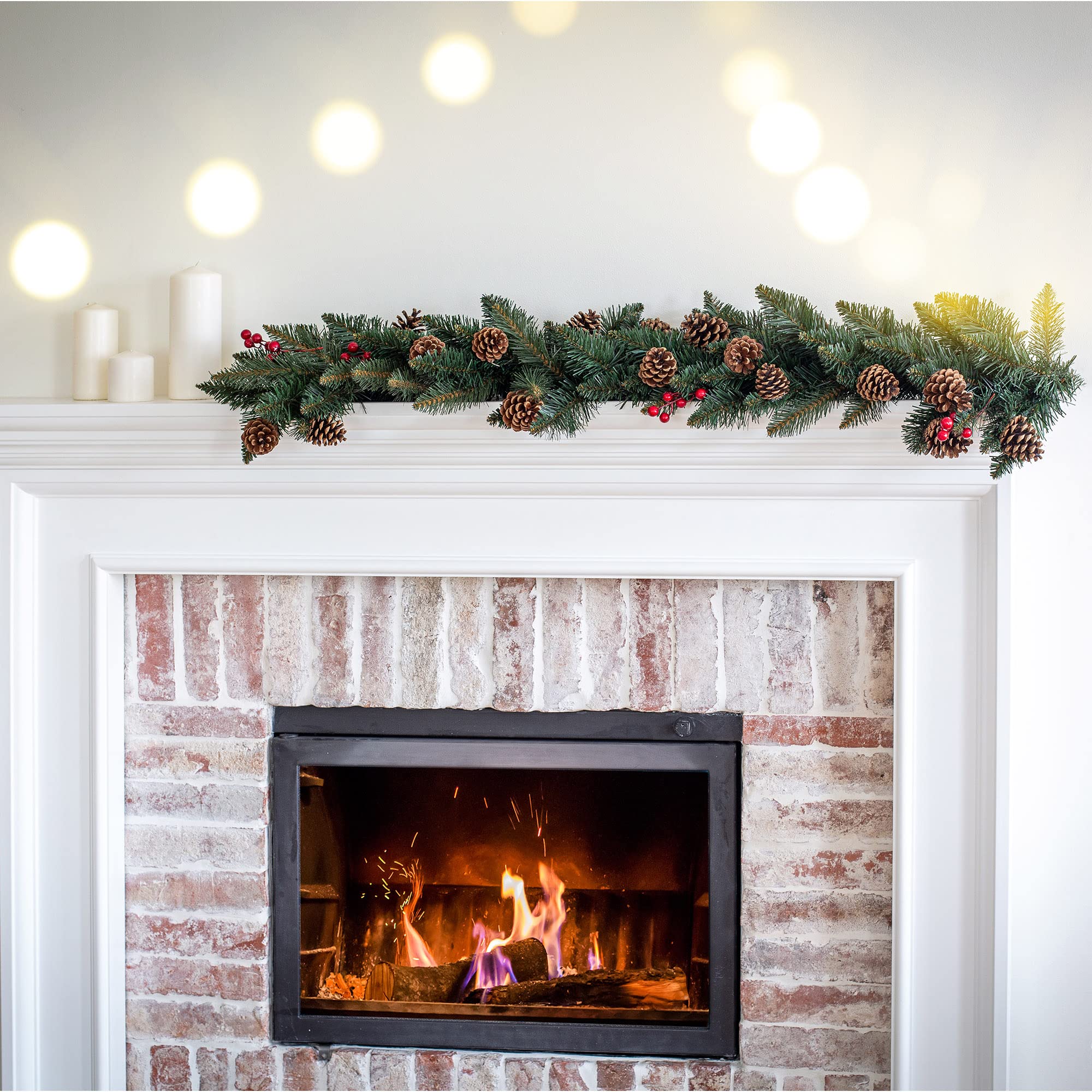 KADAX Kiefergirlande, Dekogirlande, 115cm Lange Tannengirlande, Künstliche Weihnachtsgirlande aus PVC-Folie, Kamindekoration, Weihnachtsdekoration (Dancer)