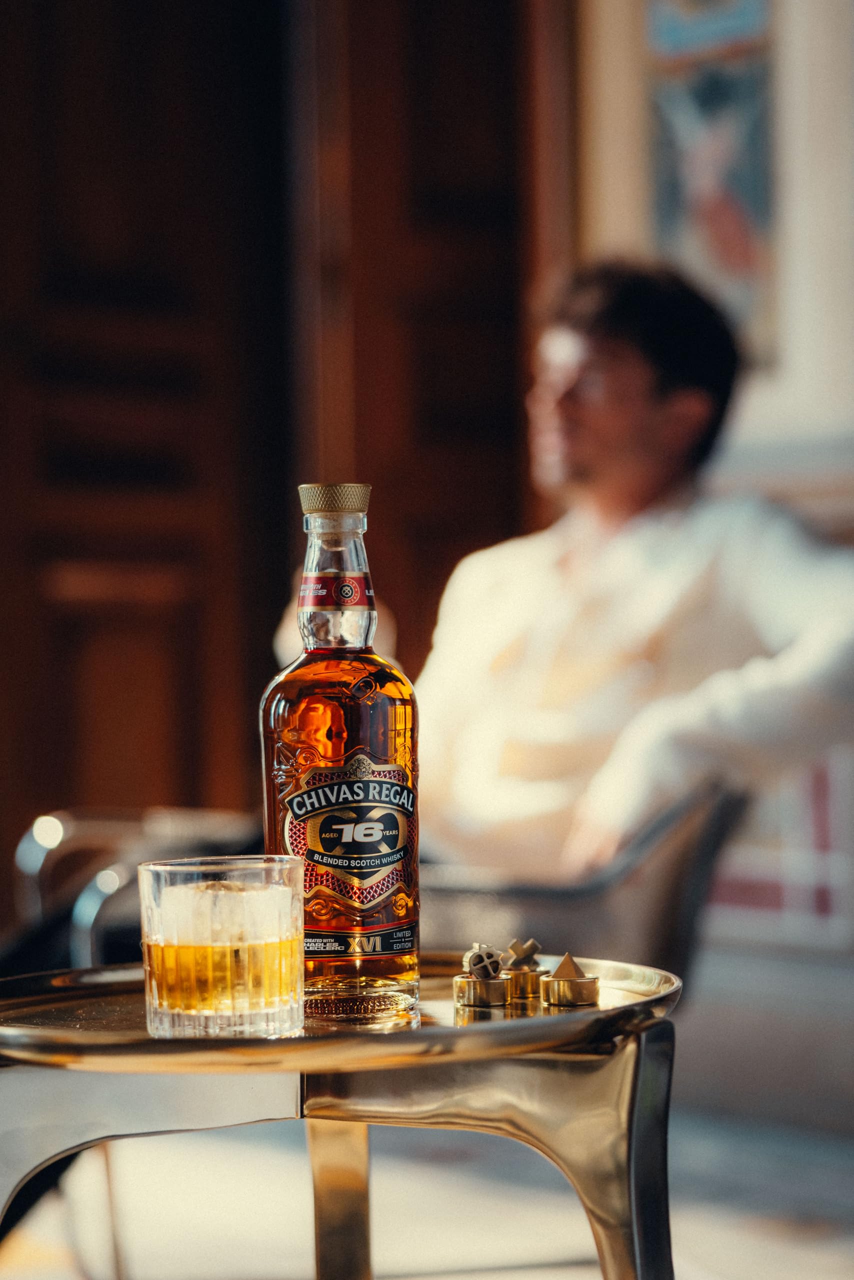 Chivas Regal 16 años Leclerc Edición Limitada Whisky Escocés de Mezcla Premium - 700 ml