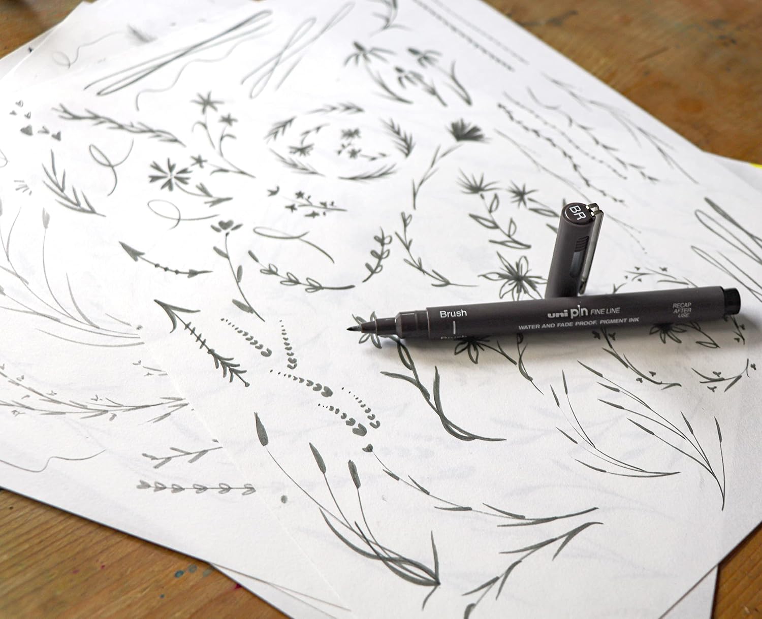 Uni-ball Intense Charcoal 3 piece Uni-pin fineliner drawing pens, dark grey