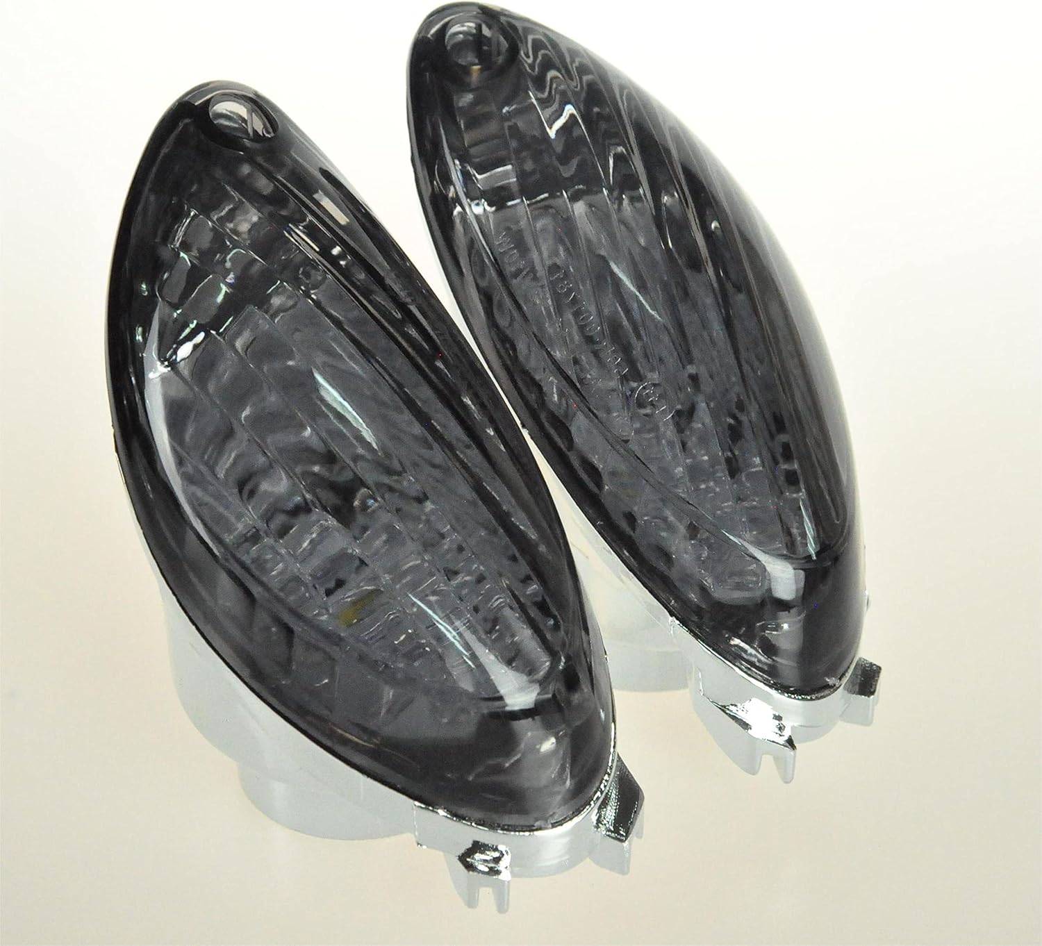 A Pair Motorcycle rear Turn Signals With Bulb / LED for Su