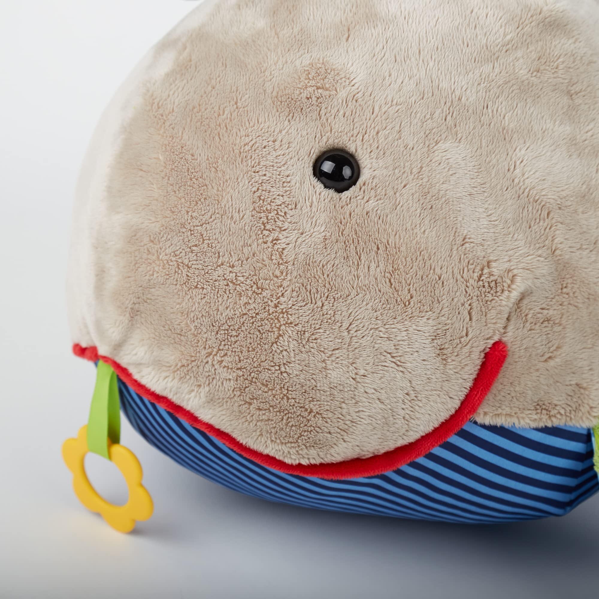 SIGIKID 42918 Babyspielzeug XXL Wal, PlayQ Lernspielzeug, Kissen-Plüschtier mit Vibrationrassel, Beißring, Rassel, Spiegel, Knisterfolie, für Babys & Kinder ab 3 Monaten, Grau/Wal 52 cm