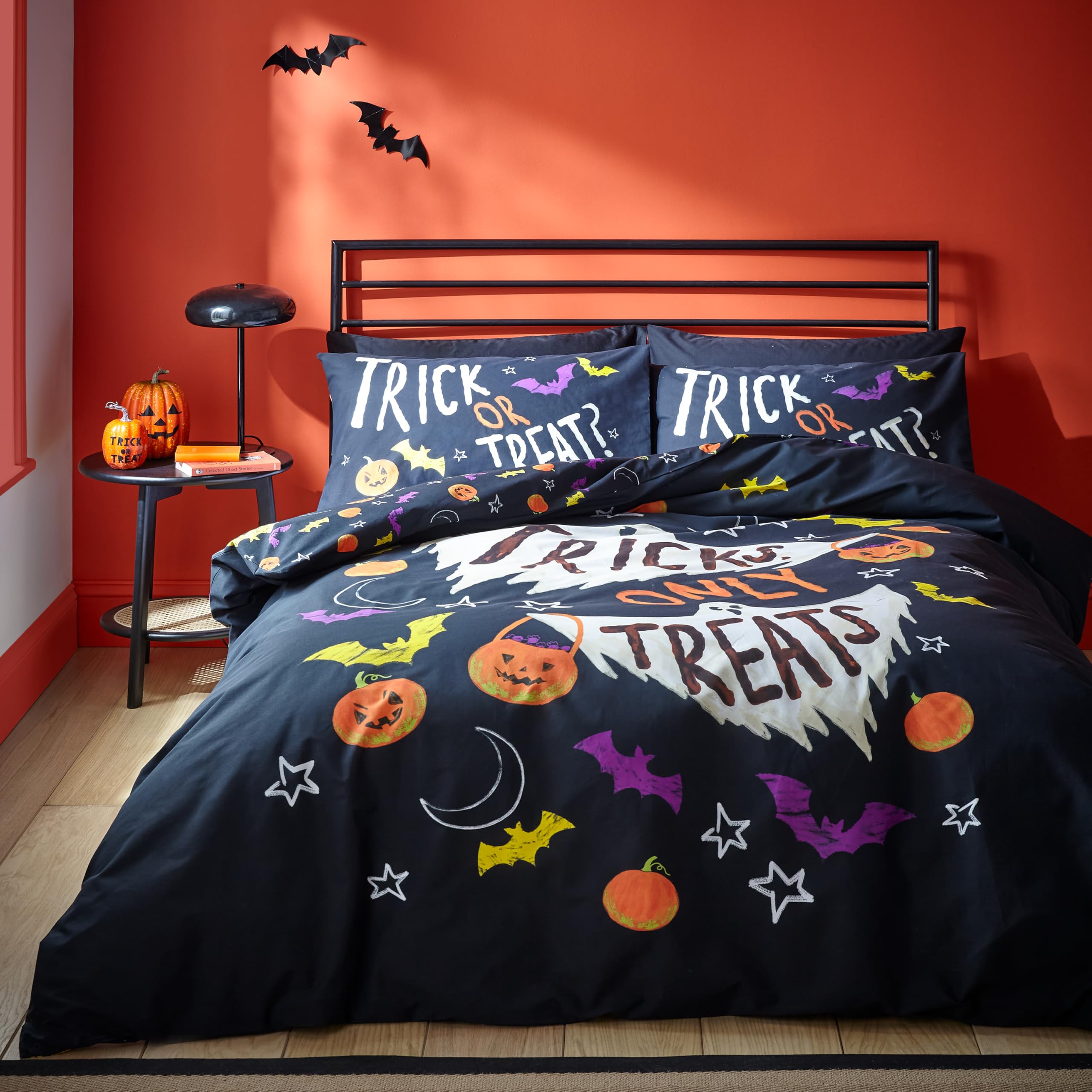 Catherine Lansfield Halloween Trick or Treat Reversible Single Duvet Cover Set with Pillowcase Black