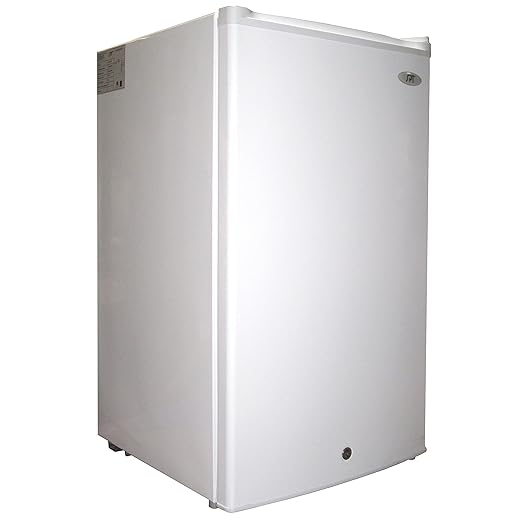 SPT UF-304W: 3.0 cu.ft. Upright Freezer in White - ENERGY STAR