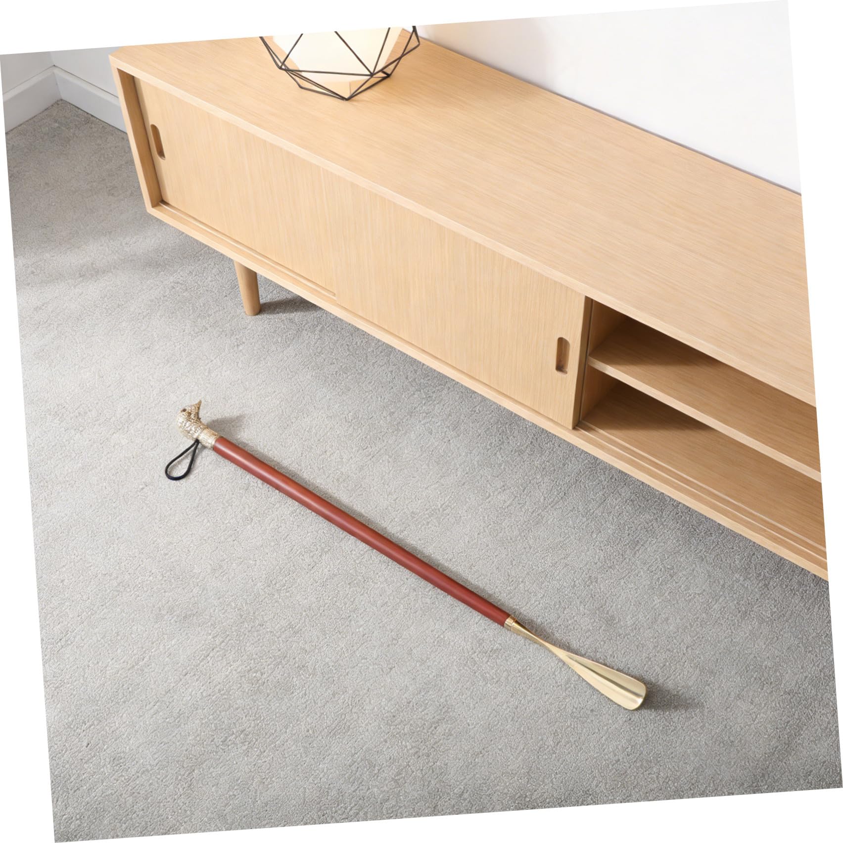 Calzascarpe in Metallo da 56 Cm Manico Ergonomico, Strumento Compatto e Comodo per Anziani e Donne in Gravidanza, per Uso Domestico e Viaggio