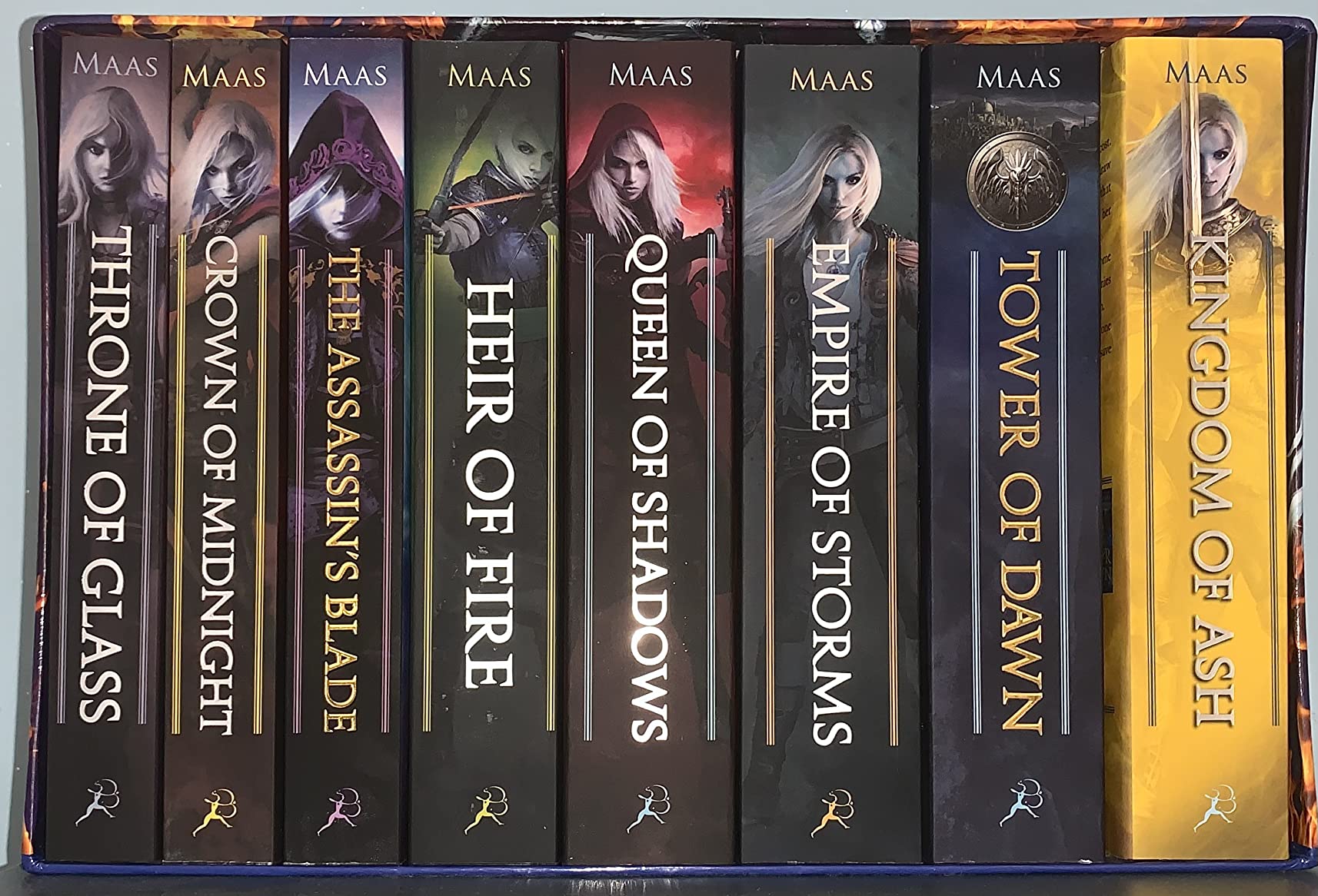 Throne of Glass Hardcover Box Set: Sarah J. Maas: 1-8 : Maas, Sarah J