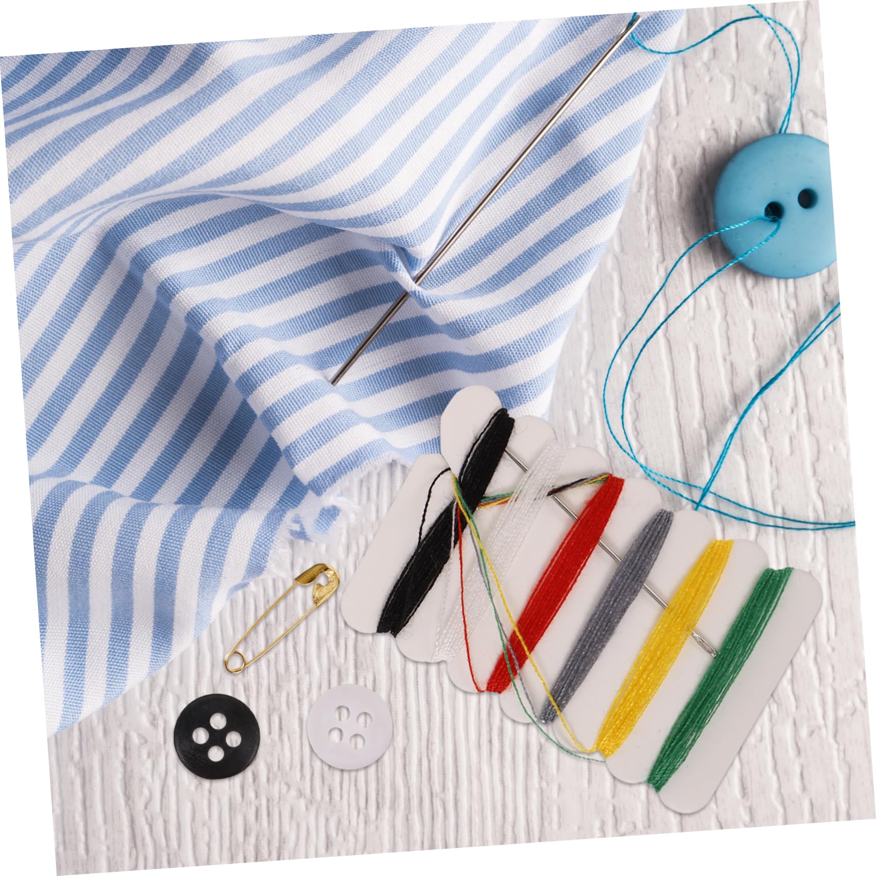 STOBOK 100confezioni Kit Da Cucito Portatile Ago e Filo Strumenti Multifunzionali Per Cucire Ricamo e Riparazioni Colori Dei Caso