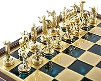 Vista 3 de Manopoulos Hercules Chess Set - Latón y Níquel - Caja de madera Verde-Latón Tablero