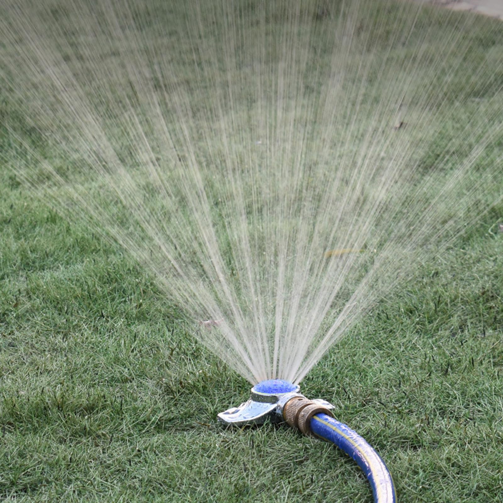 Paquete de 2 aspersores de metal de 360 grados, pequeños aspersores de jardín para áreas pequeñas, aspersores de césped para patio con patrón circular con flujo de agua suave, cobertura de riego