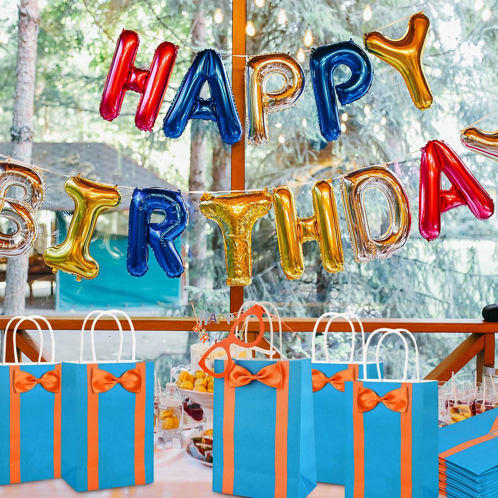 バッグ party bag Amazon.com: 16 PCS Party Gift Bags for Football Paper Bags