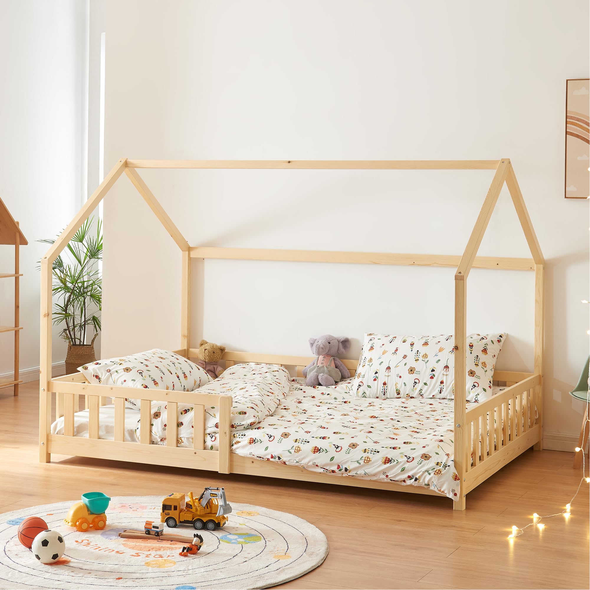 [en.​casa] Lit Cabane Lit Enfant en Forme de Maison avec Sommier à Lattes avec Grille de Protection Confortable Capacité de Charge 120 kg Bois de Pin Contreplaqué 120 x 200 cm Naturel