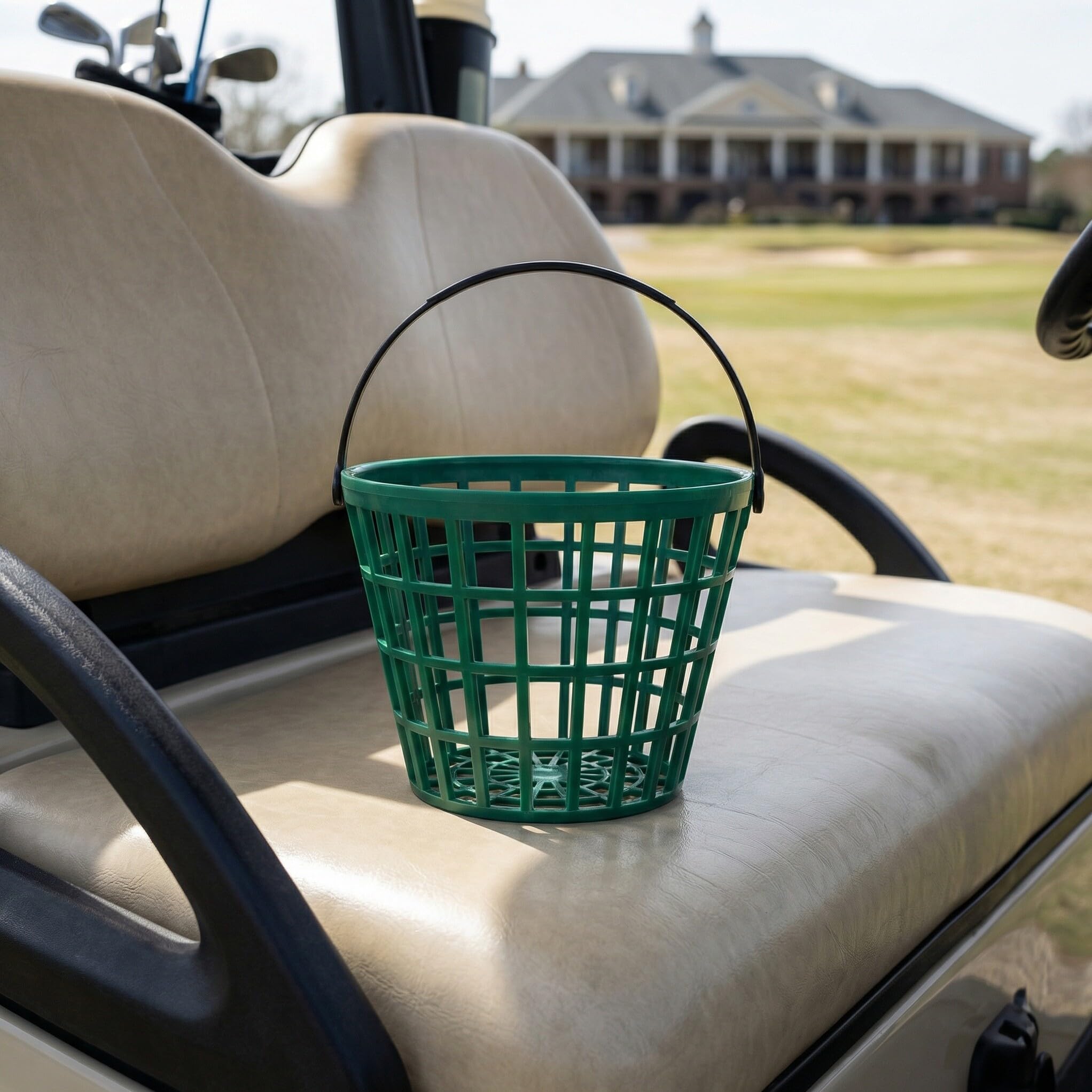 2 Stück Golfkorb aus Kunststoff für 50 Golfbälle Tragbarer und Stabiler Aufbewahrungsbehälter zum Golfspielen Praktischer Sport Golfballbehälter in Grün
