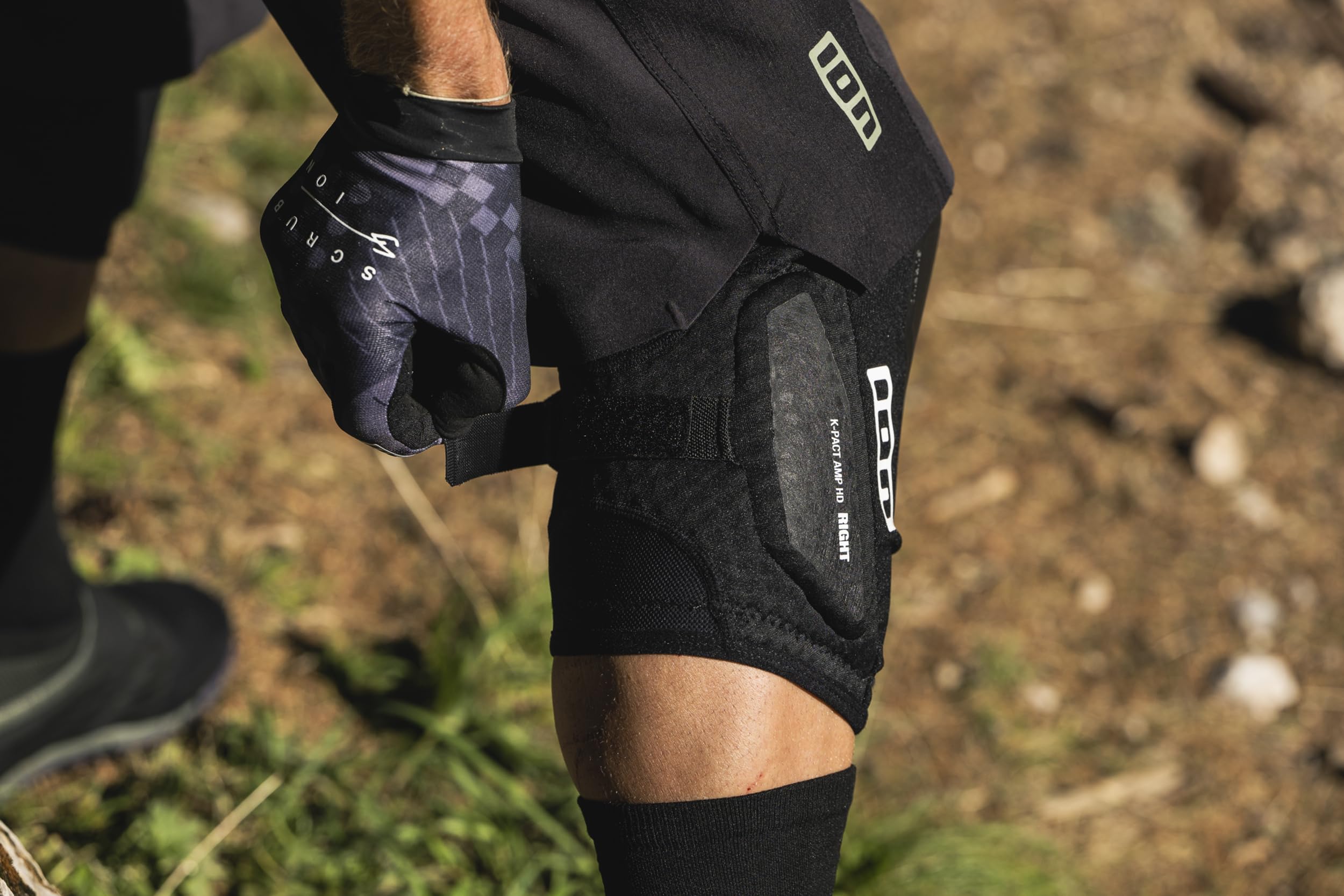 Ion K-Pact Amp HD Bicicletas Rodilleras Negro 2023: Talla: L