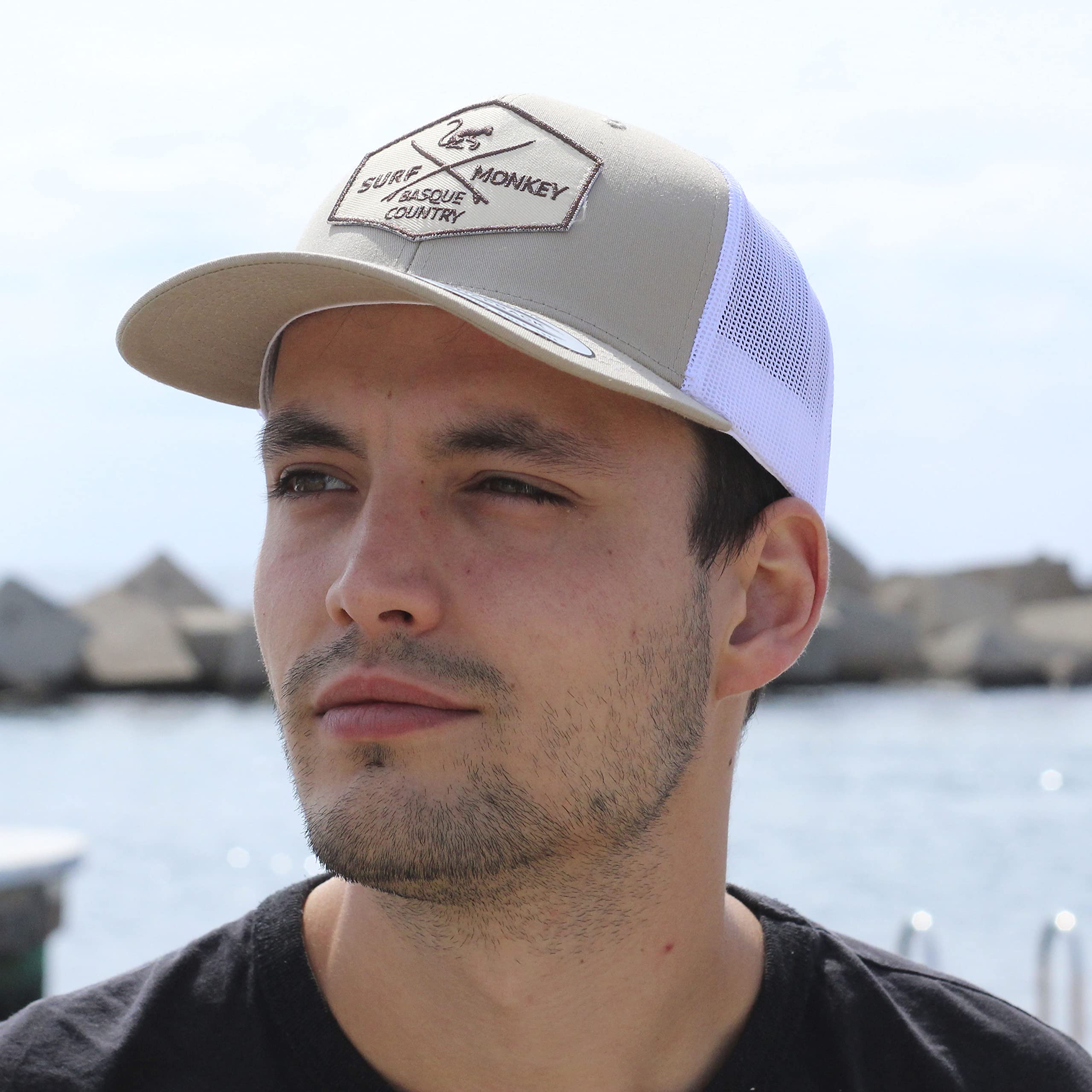 SURF MONKEY Gorra Tipo Trucker 6p - Visera Curvada - Gorra Ajustable Snapback - Perfil bajo
