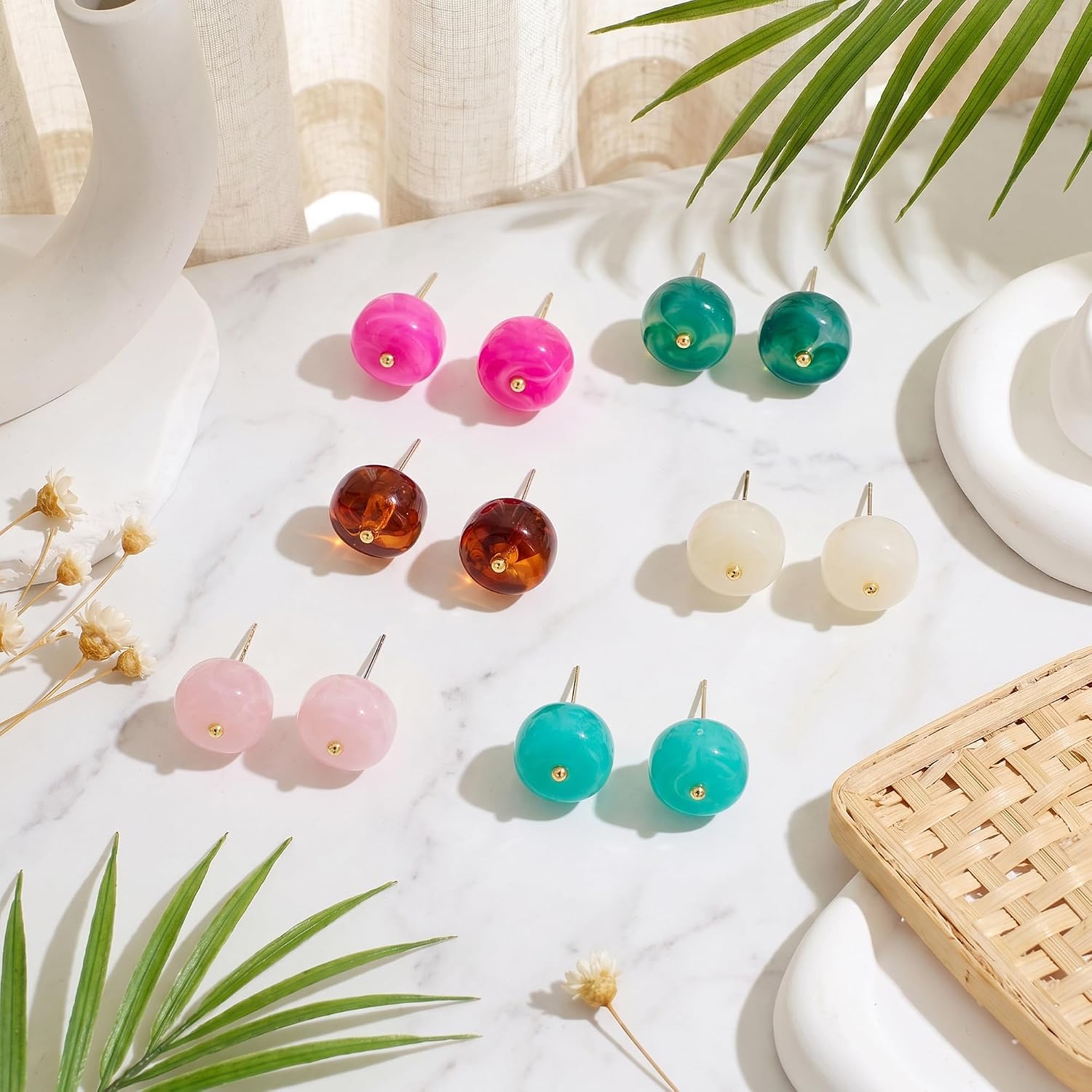 MUYAN 6 Pairs Colored Acrylic Bead Stud Earrings for Women Boho Round Resin Studs Resin Earrings for Daily Party Jewelry Gift