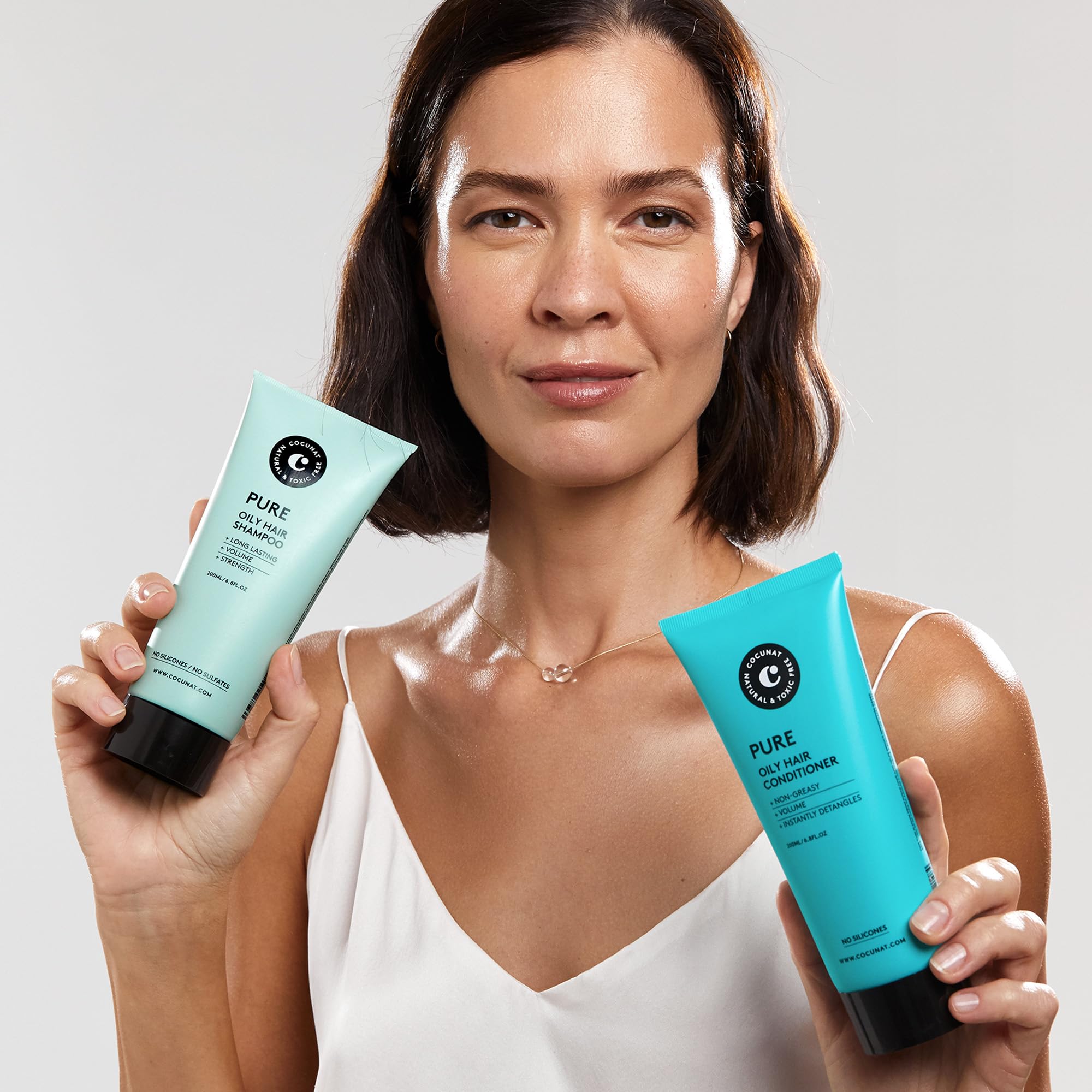 COCUNAT Pack Pure, Rutina para Pelo Graso, Champú y Acondicionador Natural | Pack de detox capilar con activos naturales para un cabello fuerte y voluminoso. Limpia, nutre y fortalence el cabello graso.