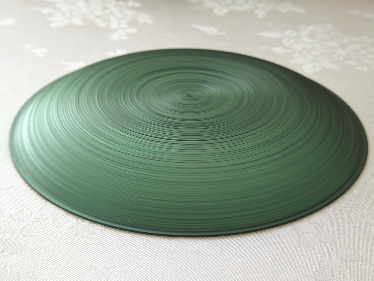 " OCCASIONS " 50 Plates Pack (25 Guests)-Wedding Party Disposable Plastic Plate Set -25 x 10'' Dinner + 25 x 7'' Salad & Dessert plates (Belize in Green & Gold) - Image 9