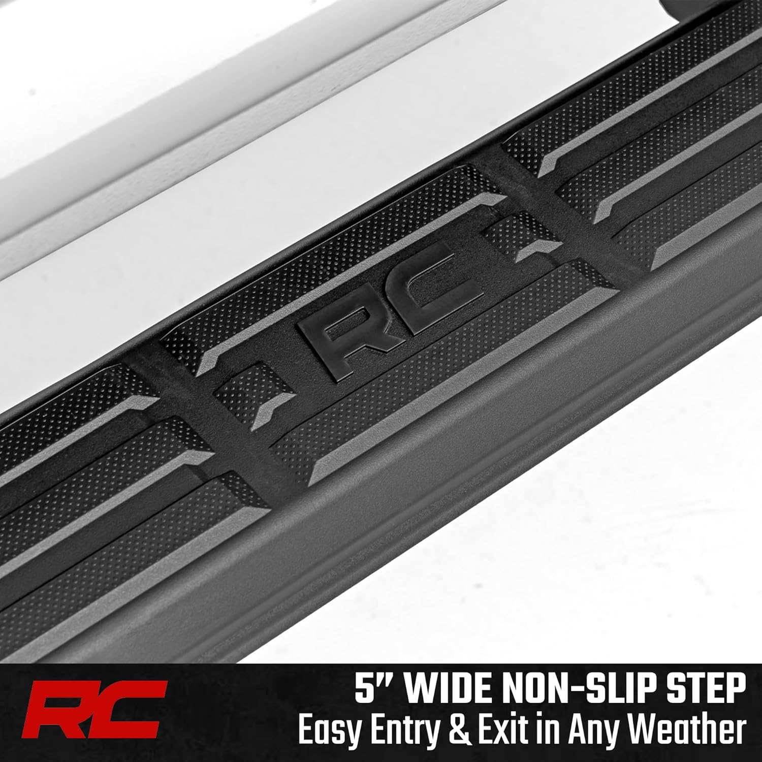 Rough Country TR2 Running Boards for Chevy Silverado & GMC Sierra 1500/2500HD/3500HD Crew Cab (2019-2026) – 5" Wide Cab-Length Aluminum Side Steps