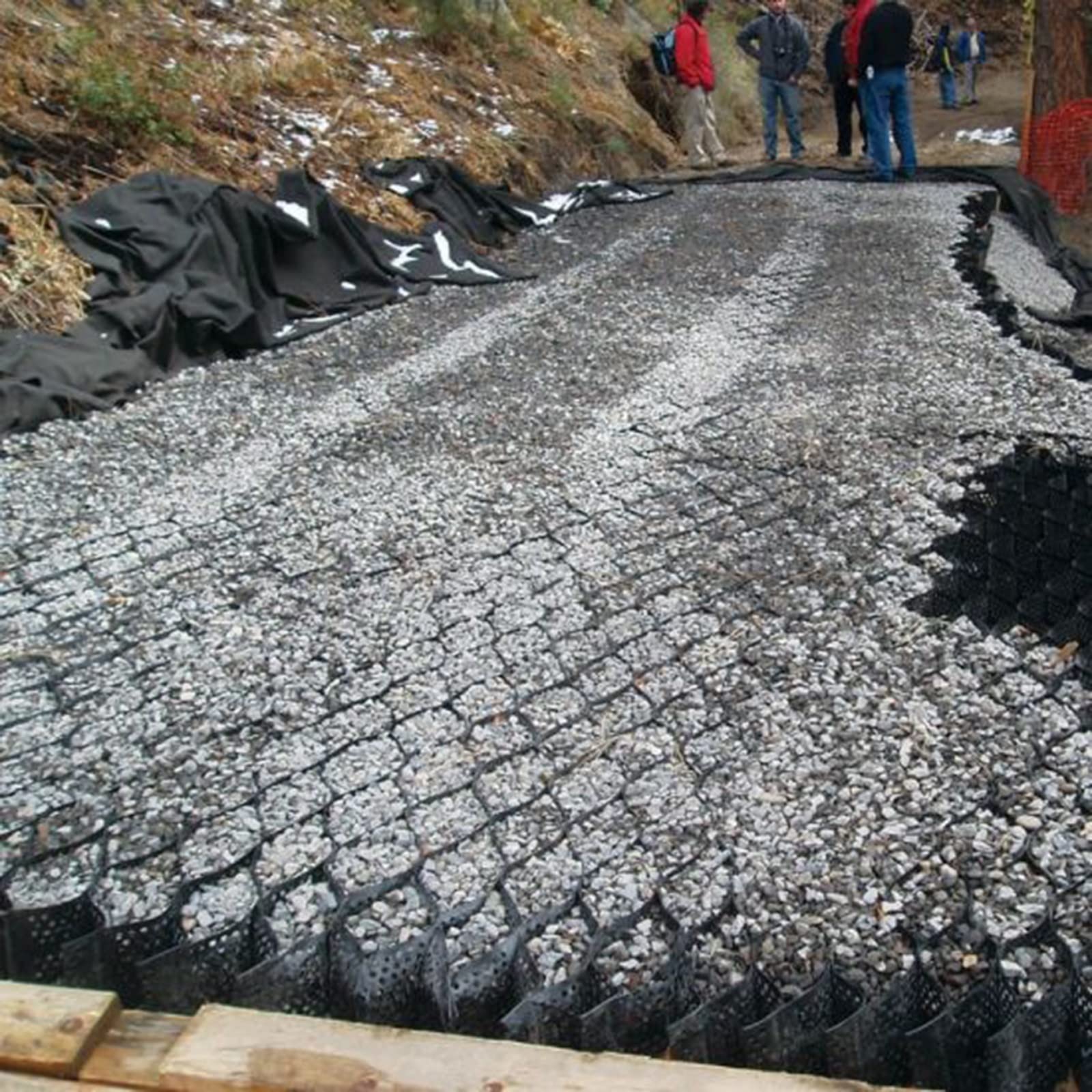 QYMYOZ Heavy Duty Permeable Driveway Grids for Pea Gravel and Sand 3 33ft Wide Geo Grid System for Subgrade Walking Paths and Landscape Pavers
