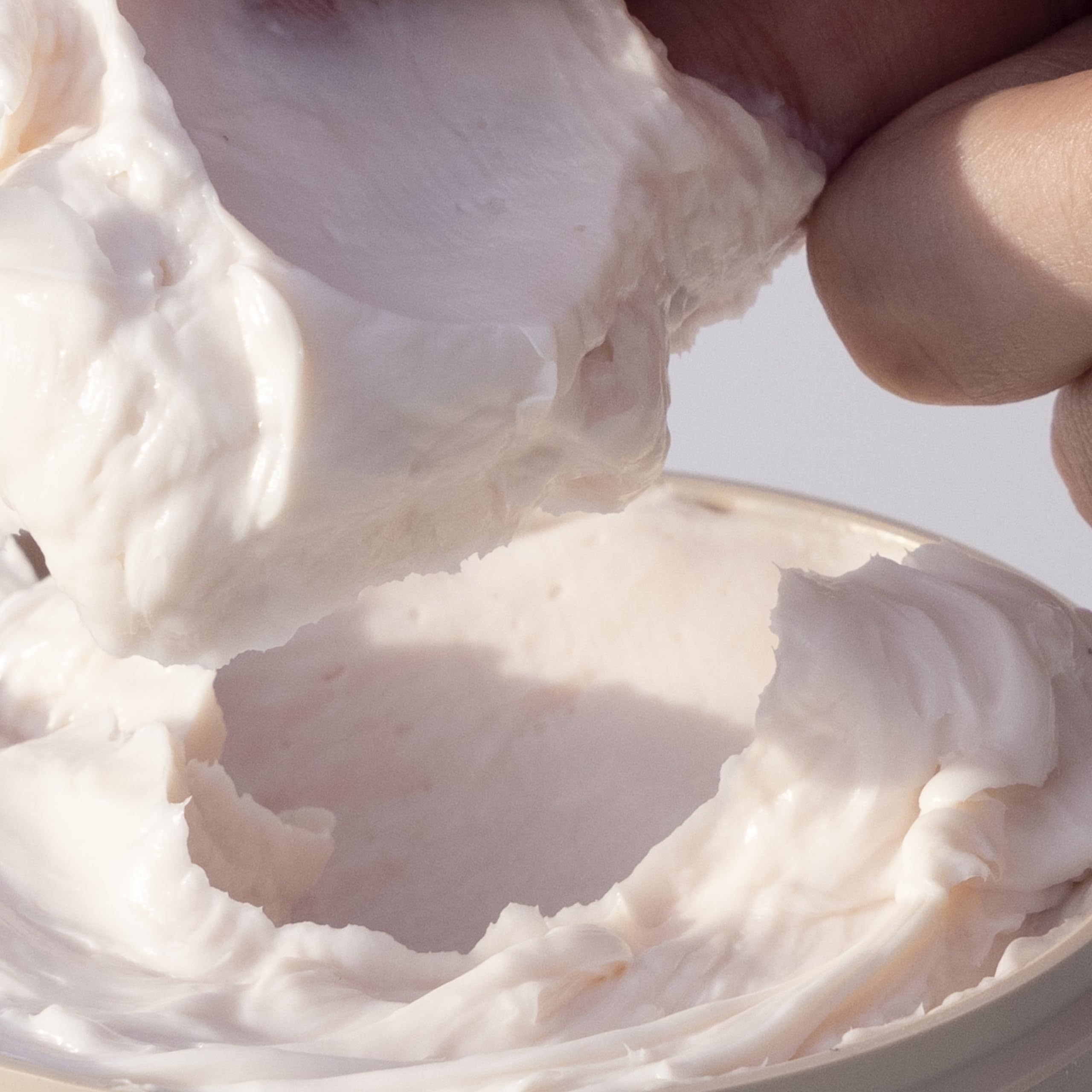 Mascarilla capilar con manteca de karité (220 ml) I Calidad de salón – Mascarilla regeneradora I Cuidado intensivo de construcción y reparación con manteca de karité y nuez de coco