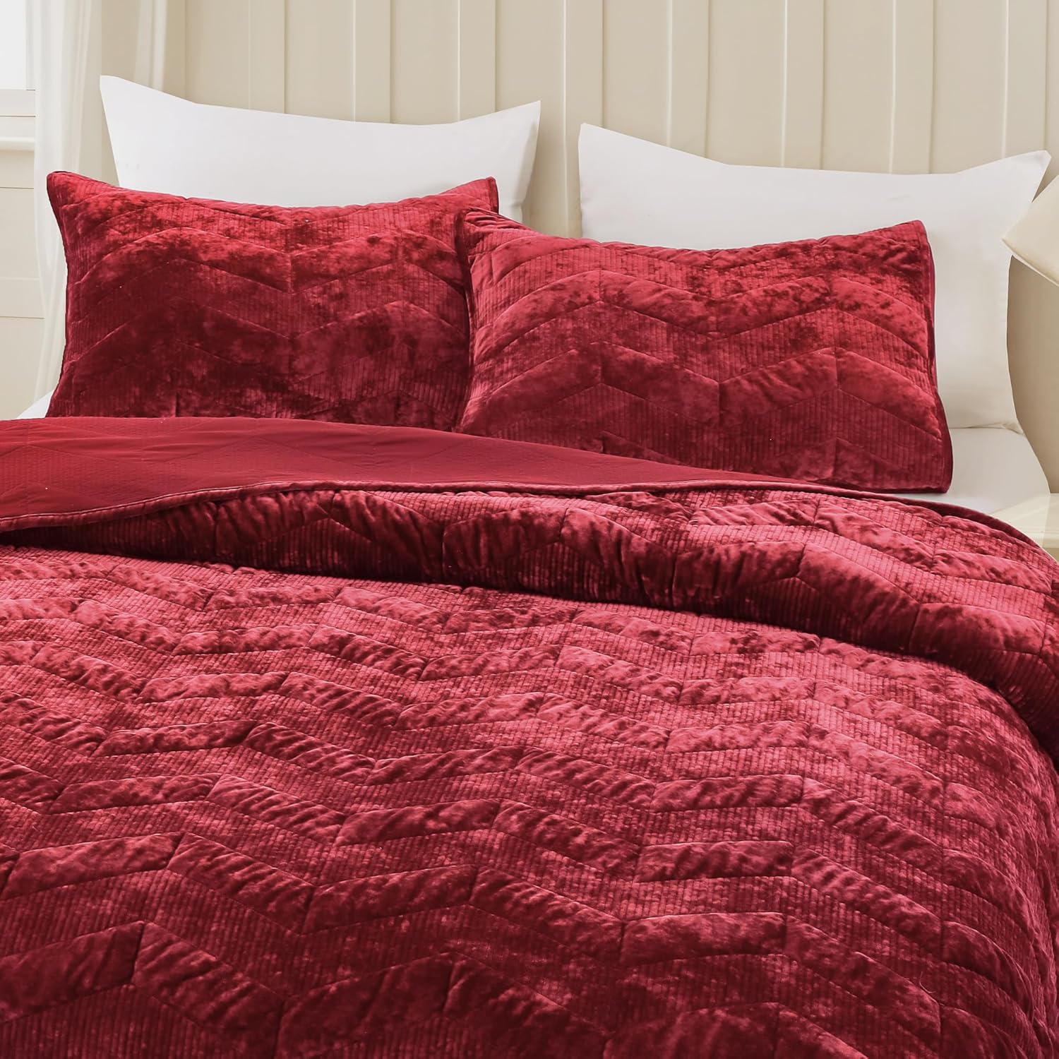 SHALALA Luxury Velvet Quilt Set King Size,Ultra Soft Lightweight Summer Velvet Comforter Set, Oversized Bedspread Coverlet with 2 Shams Geometries Pattern,for All Season(Poinsettia,King) - Image 6