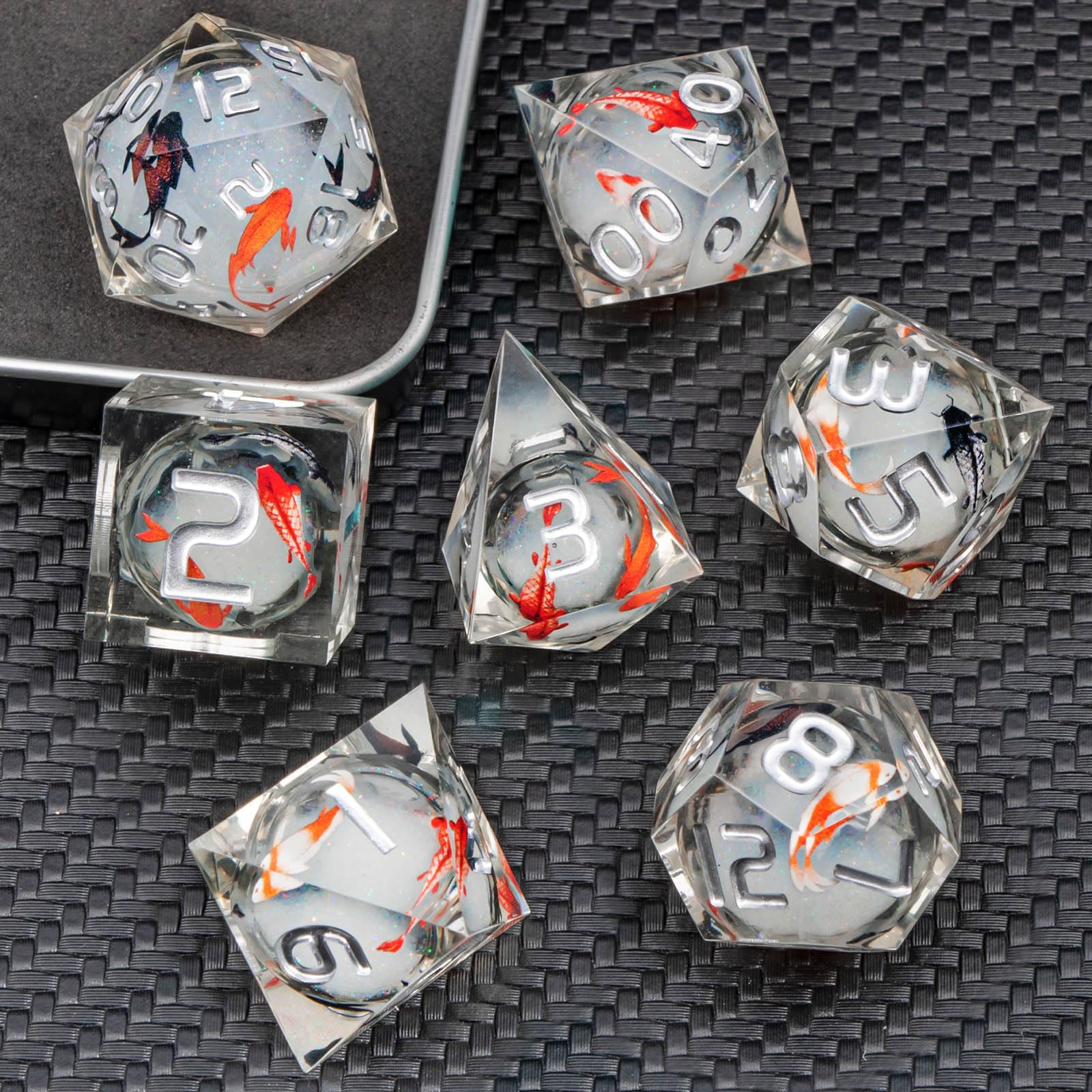Liquid Core Dice OUKELANWO DND Würfel Set - Flüssiger Kern Koi Fisch 7 Tlg A 1044153