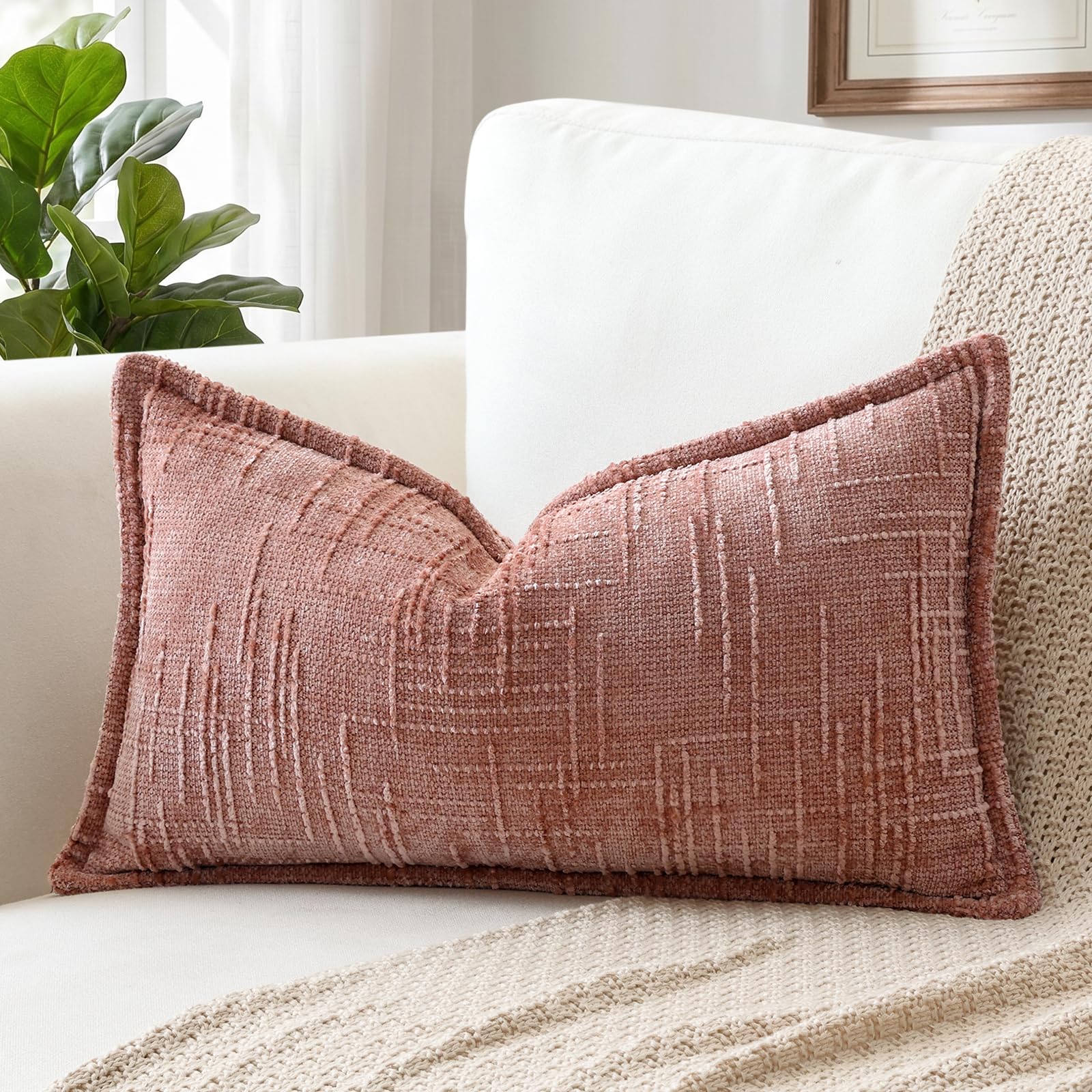 Sungeek Pink Chenille Textured Decorative Cushion Cover, Soft Cozy Bound Edge Design Cushion Case, Solid Farmhouse Lumbar Pillow Case for Couch Sofa Bed Living Room, 30x50cm
