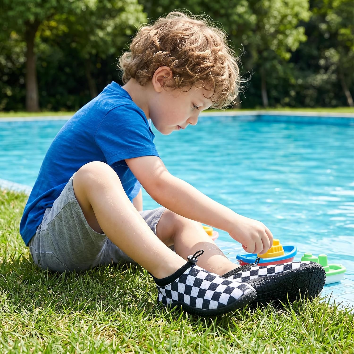 WateLves Toddler Water Shoes Kids Boys and Girls Quick Dry Lightweight Non-Slip Aqua Swim Socks with Flexible Thick Sole for Beach, Pool, Surfing