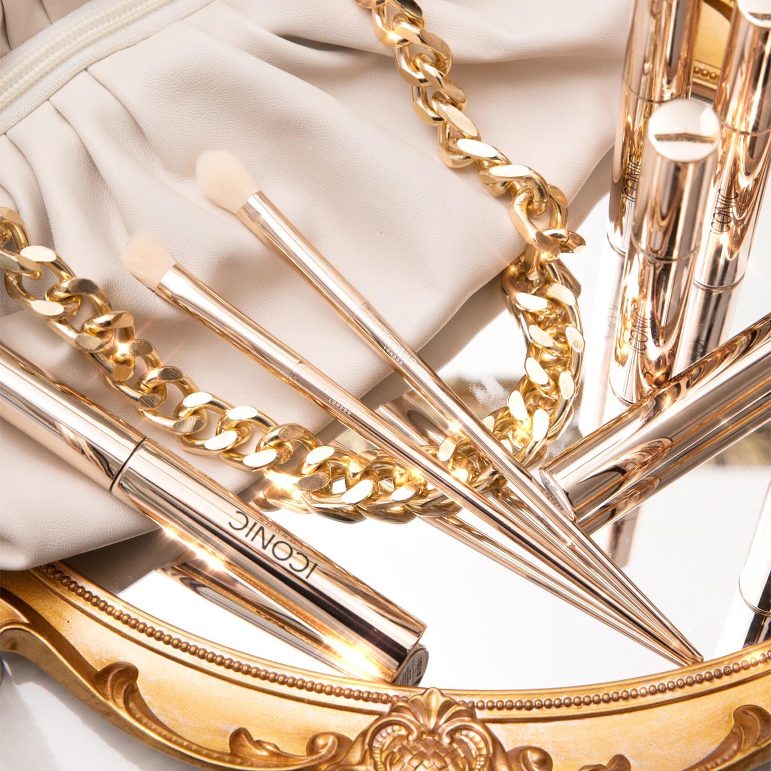 ICONIC LONDON Ultimate Eye Brush Duo | Includes Long Shader and Medium Angled Shader, for Flawless Buffing and Blending