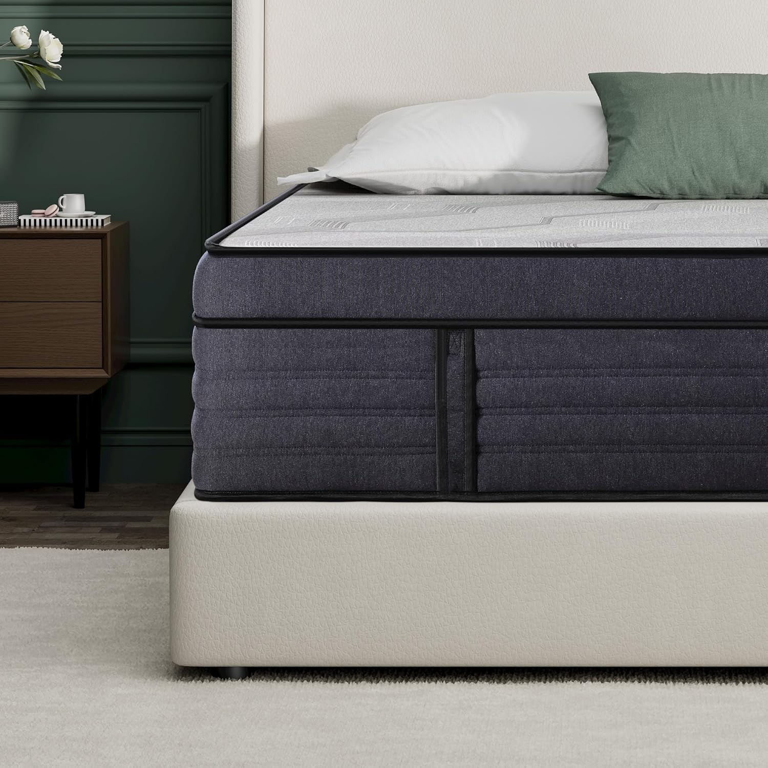 Suiforlun King Mattress, 15 Inch Hybrid Charcoal Gel Memory Foam Mattress with Edge Support Pocket Coils, Cooler Sleep, Back Pain Relief, Fiberglassfree Medium-Plush