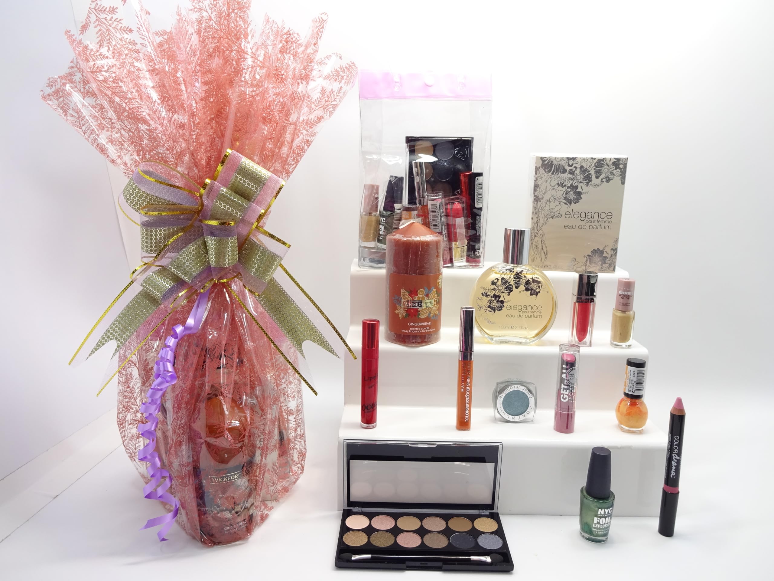 Coffret cadeau parfum et maquillage pour femme