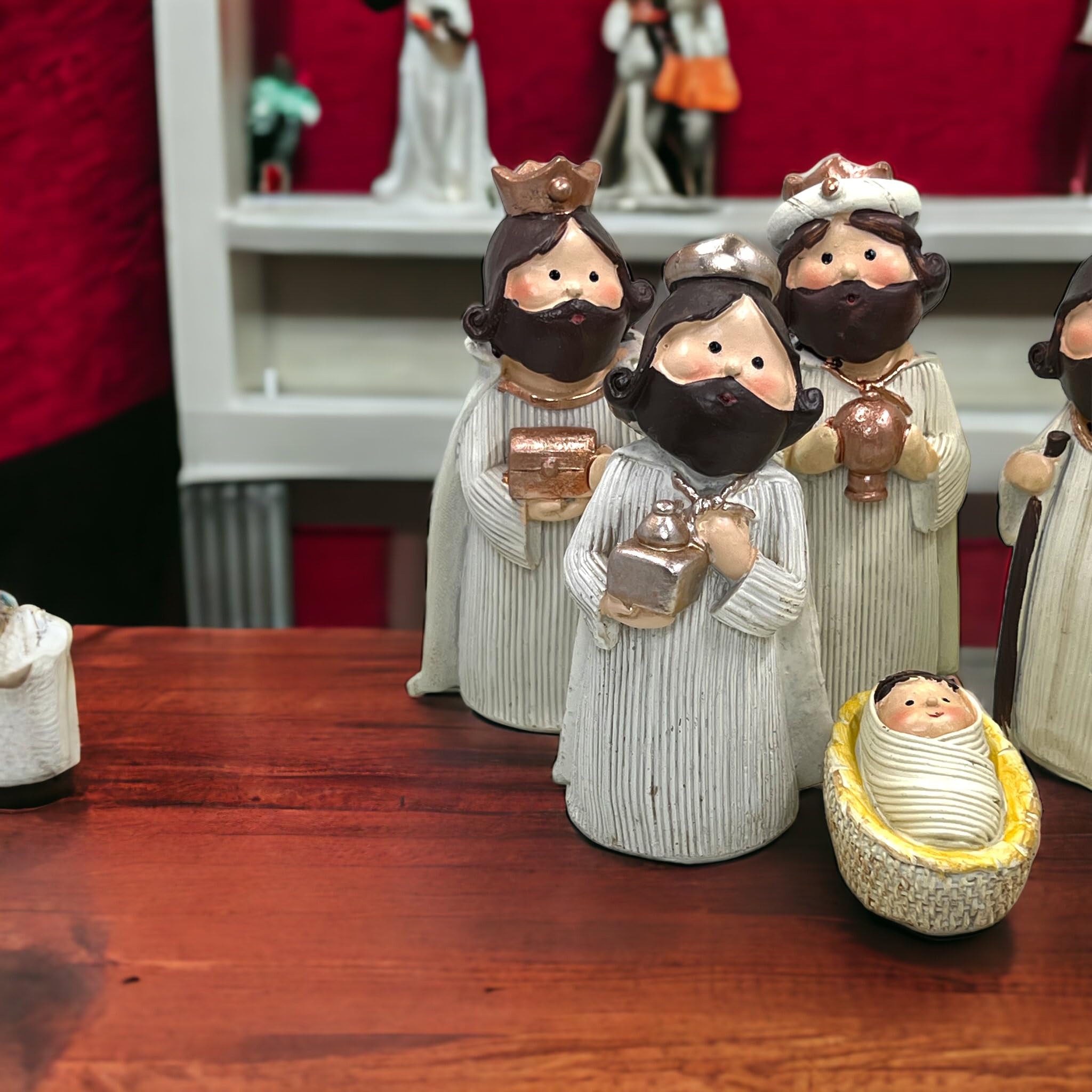 MIJOMA Magnifiques figurines de crèche pour crèche de Noël - Figurines en pierre artificielle peintes à la main - Décoration de Noël parfaite dans différents ensembles et styles au choix (8 pièces