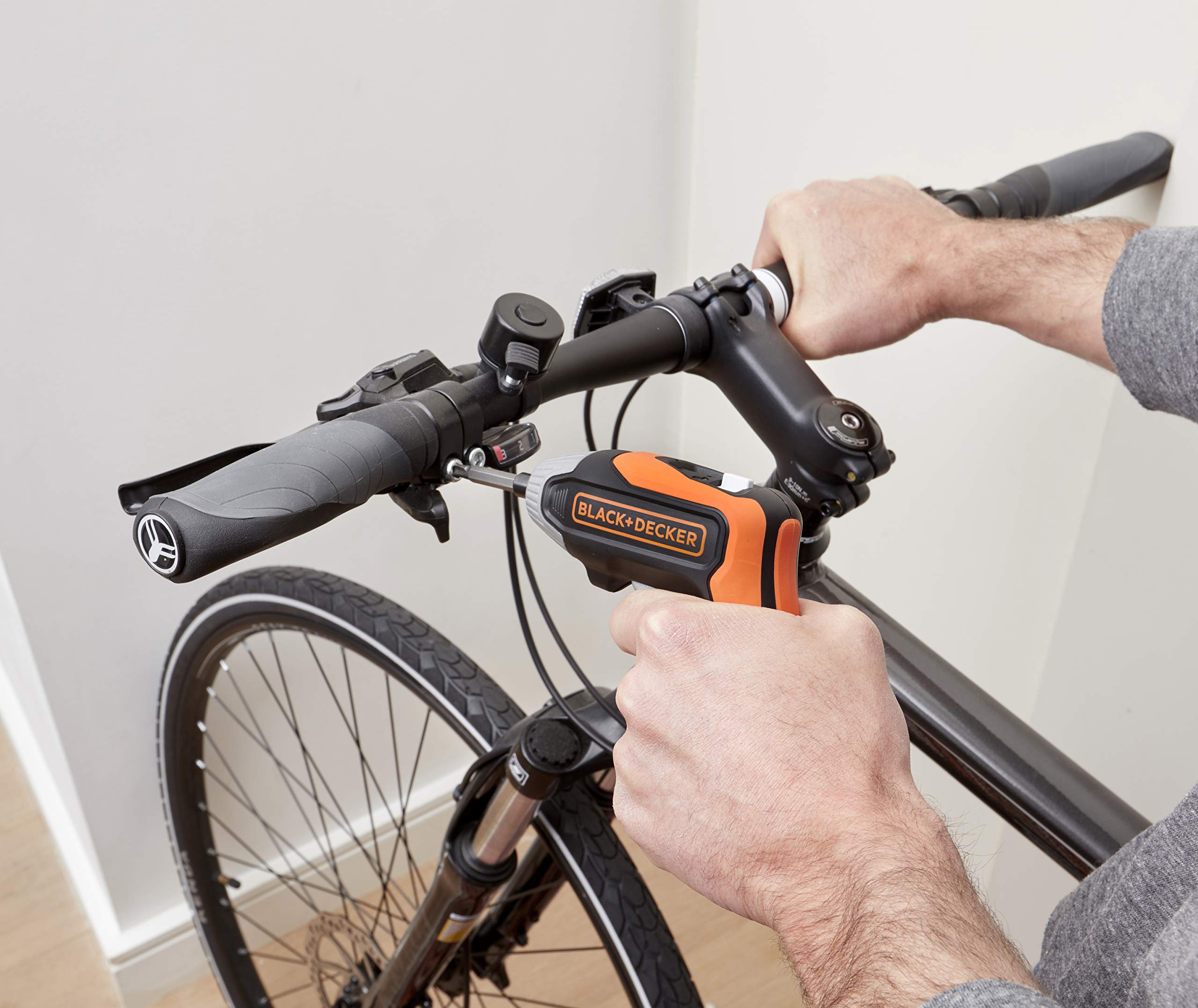 Black+Decker BCF611CK-QW - Atornillador a Batería 3.6 V (1.5 Ah) Litio, 5.5 Nm, de Carga Rápida