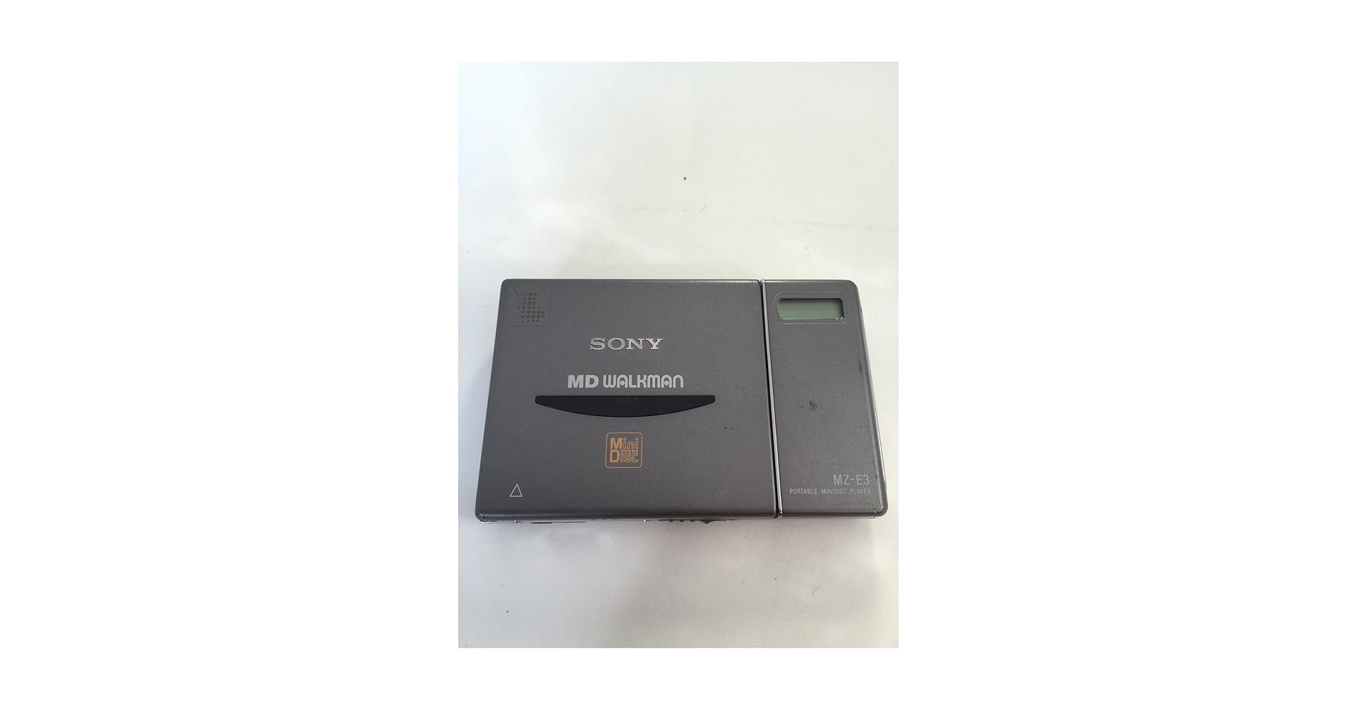 ソニー SONY MD ウォークマンMZ-E3 WALKMAN ポータブル 思い出家電】ソニーのMDウォークマン「MZ-E3」 - 家電Watch