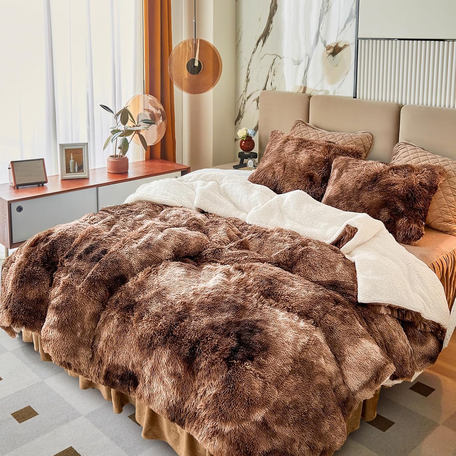 Luxury Faux Fur Shaggy Fluffy Comforter Set King Size Mixed Coffee Brwon and White Long Hair, 3 Pieces Plush Flannel Sherpa Backing Reversible Soft Microfiber Bedding Set Super Warm for Winter Coffee-white King - 100"x86"