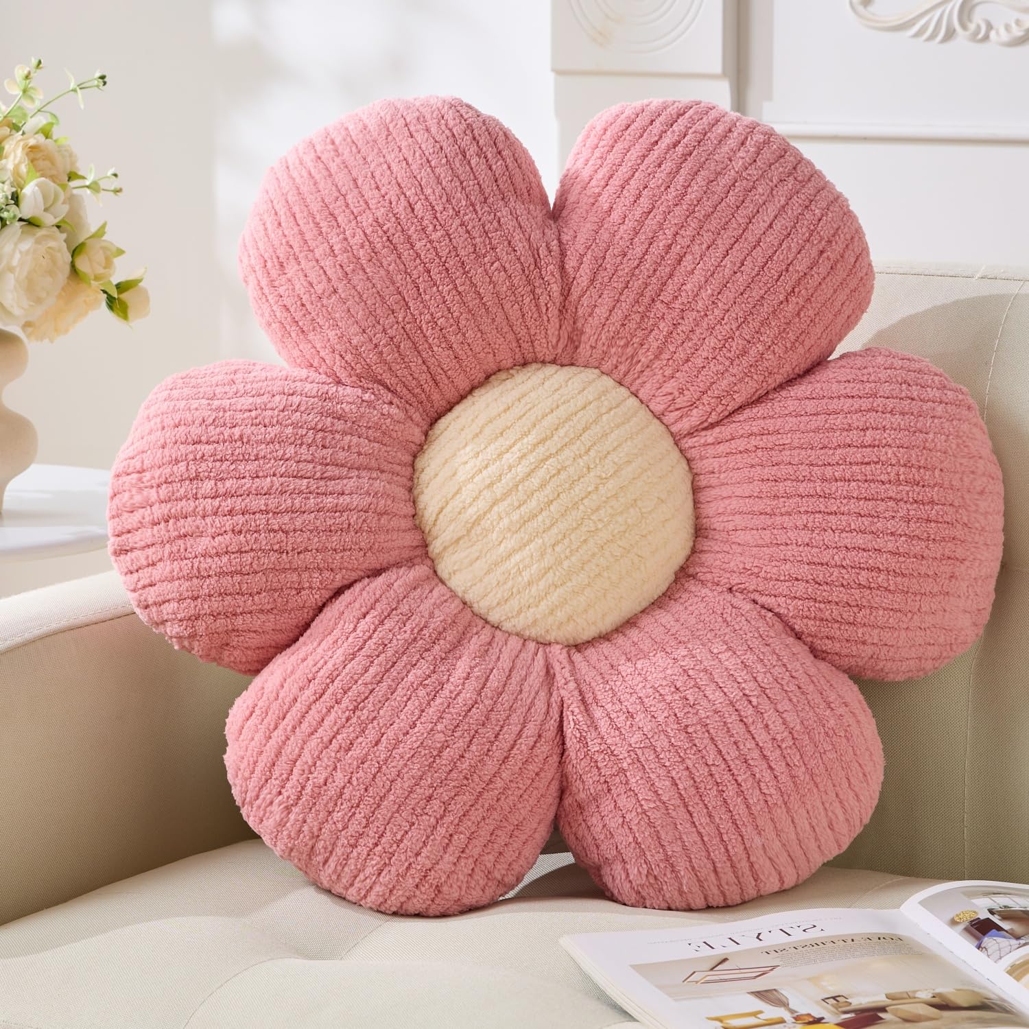 Flower Pillow, Pink Throw Pillow Daisy Decorative Pillow Cushion 15.75" Pink Home Decorative Pillows for Bed, Sofa, Couch