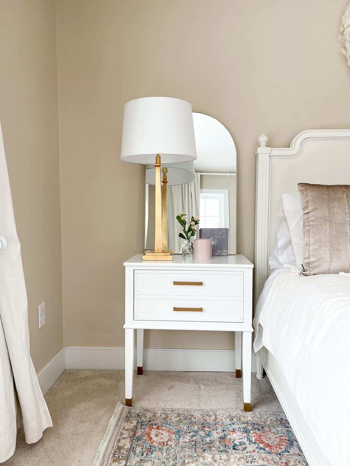 SAFAVIEH Lighting Collection – Andino Set of 2 Gold Leaf Table Lamps with White Drum Shades, 32-Inch Bedroom or Living Room Lamps, LED Bulbs Included (TBL4024A-SET2)