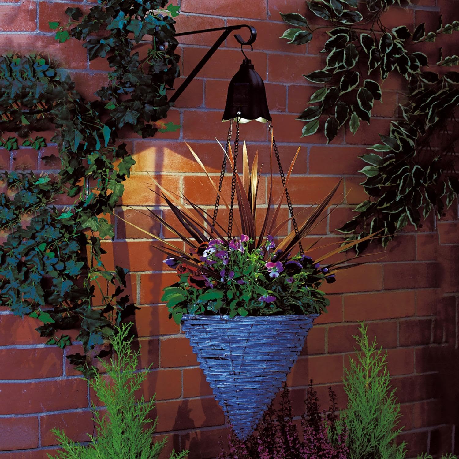 LIVHOME Solar Powered Hanging LED Basket Light with Chain & S Hooks, Outdoor Garden Flower Planter Spotlight, White Downlight Landscape Lamp Hanging Baskets (Baskets Not Included) (2 Pack)