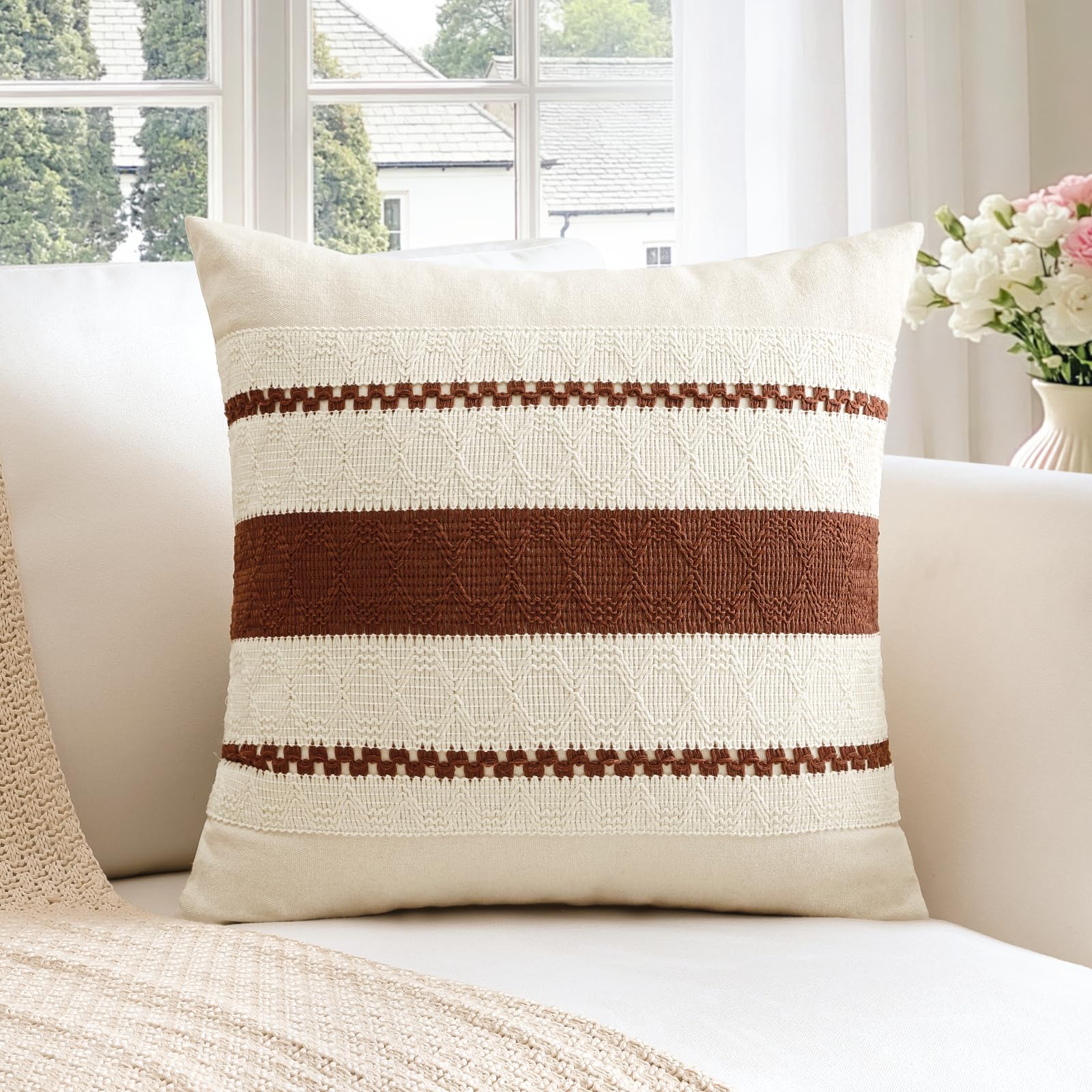 Sungeek Set of 1 Rust Boho Decorative Cushion Cover 60x60cm Soft Cotton Throw Pillow Case Farmhouse Rustic Woven Textured Square Pillow Cover 24x24 Inch for Sofa Bed Couch Patio Living Room
