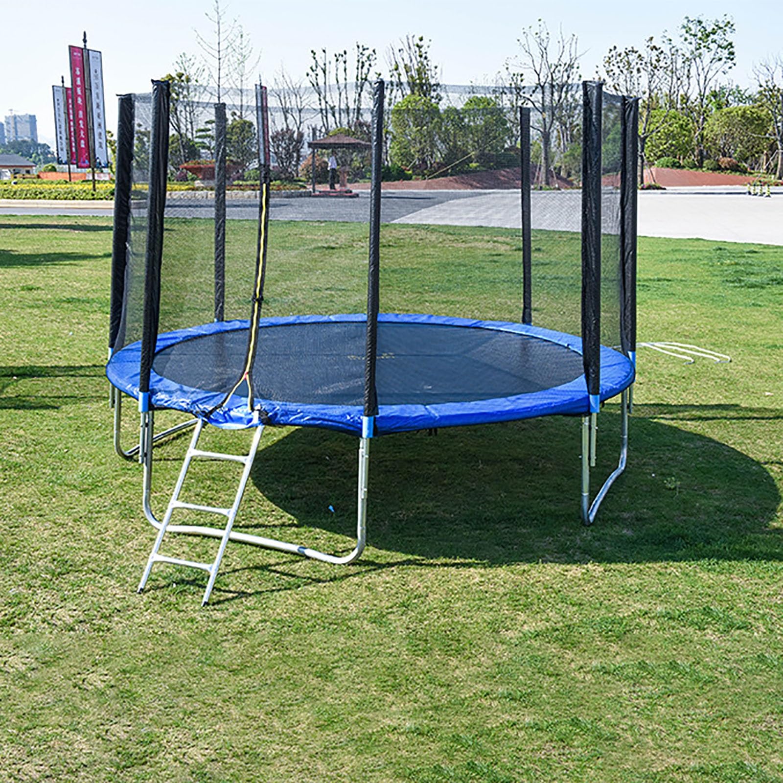 Trampolina o dużej wytrzymałości z siatką zabezpieczającą i drabiną, stabilny sprzęt do rekreacji na świeżym powietrzu, do rodzinnej zabawy i rozrywki na podwórku, trwała mata do skakania